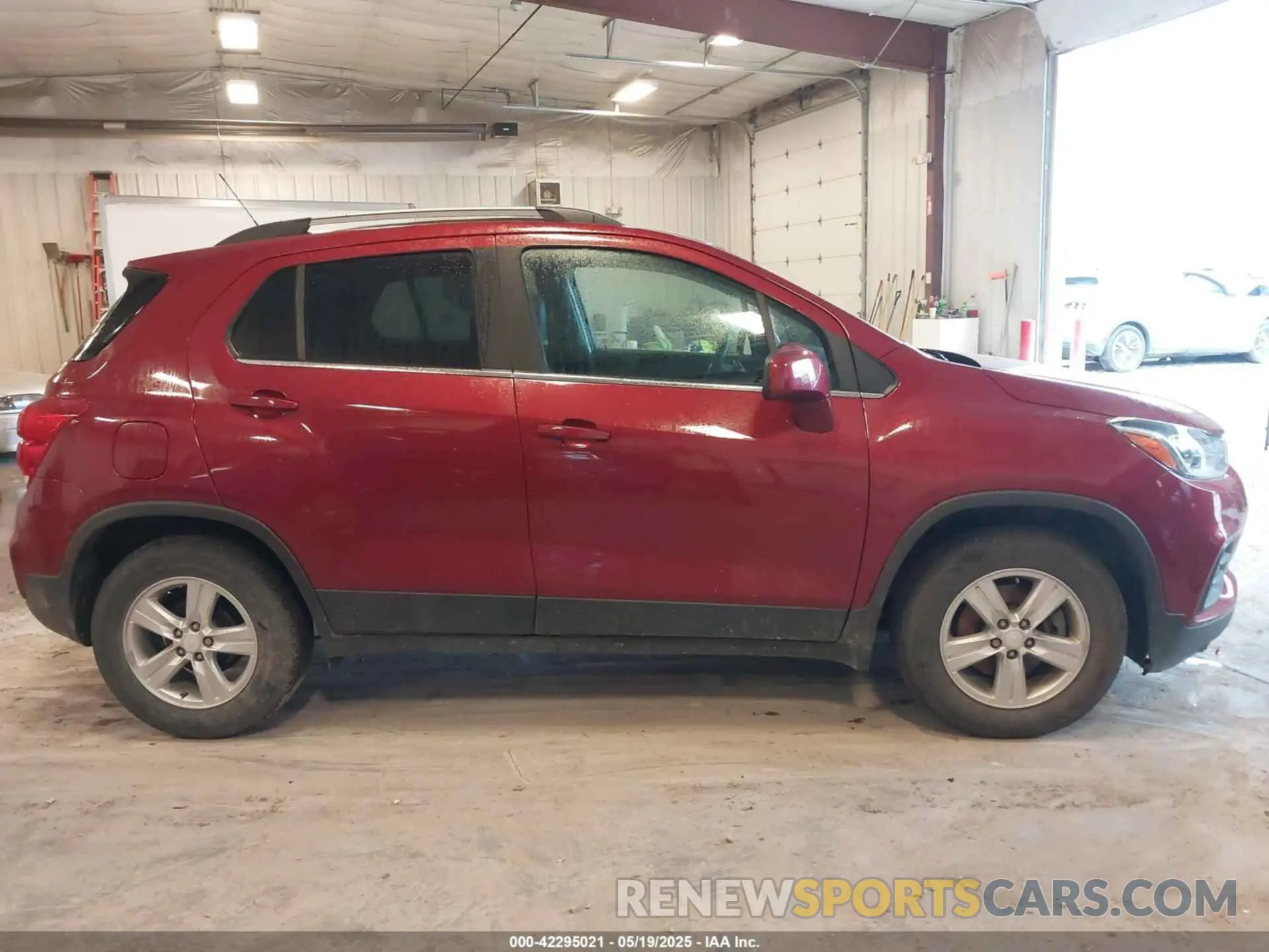 14 Photograph of a damaged car 3GNCJLSB5LL184957 CHEVROLET TRAX 2020
