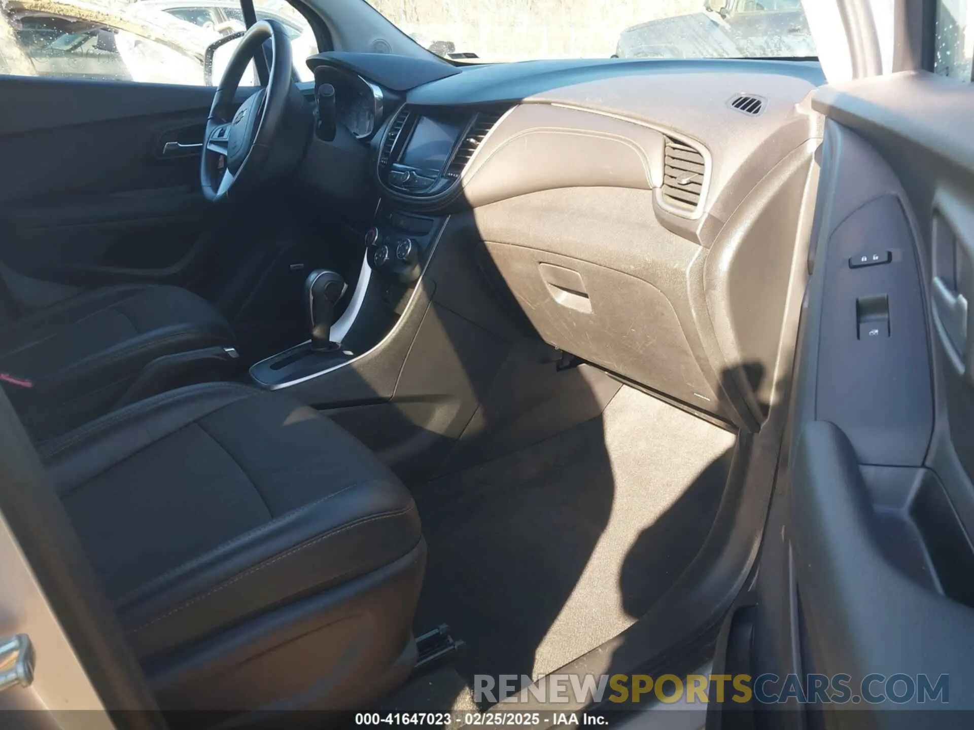 5 Фотография поврежденного автомобиля 3GNCJLSB5LL320665 CHEVROLET TRAX 2020