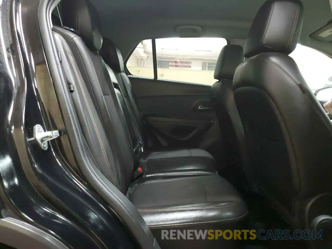 10 Фотография поврежденного автомобиля 3GNCJLSB6LL176883 CHEVROLET TRAX 2020
