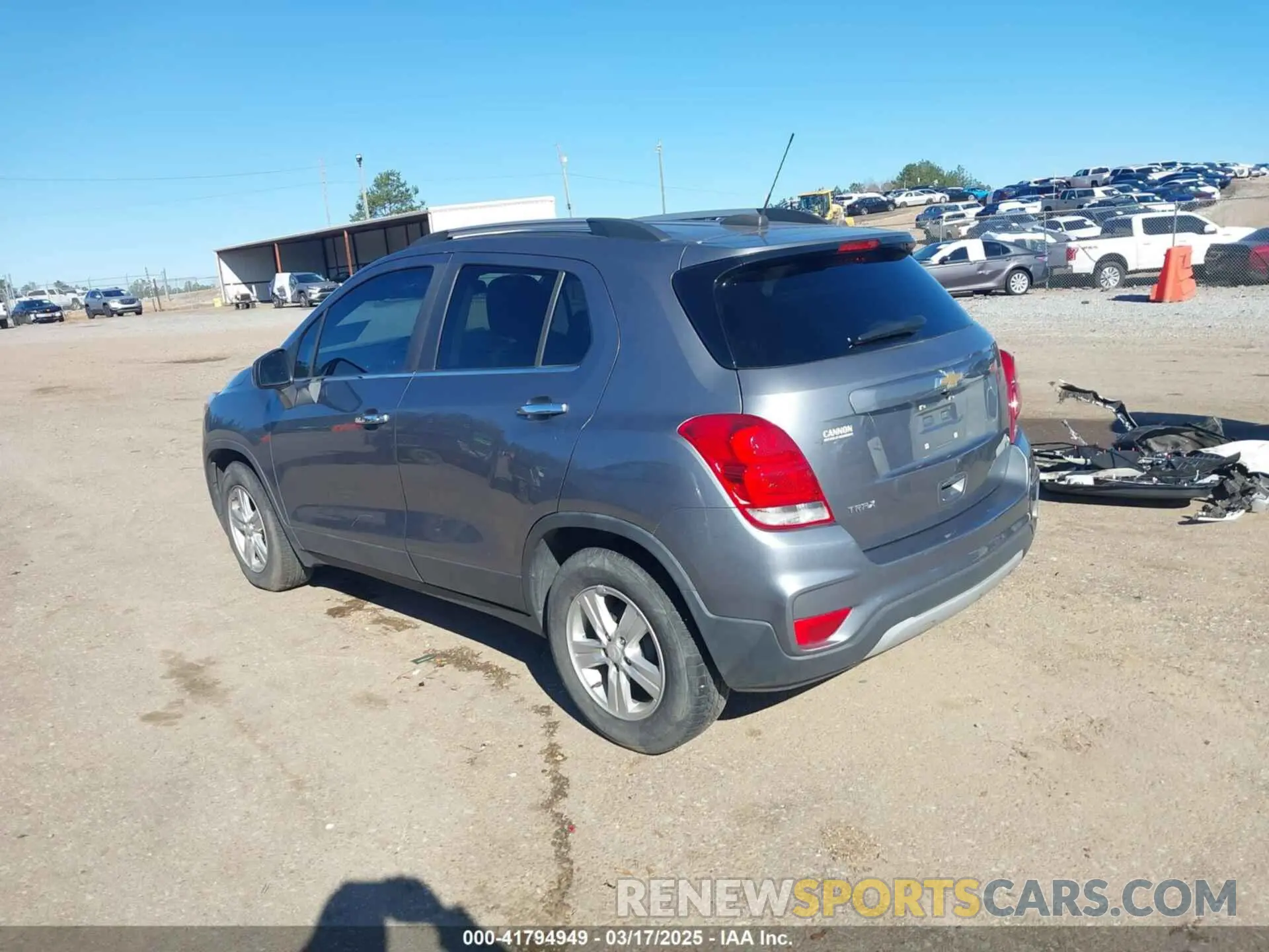 3 Photograph of a damaged car 3GNCJLSB7LL155086 CHEVROLET TRAX 2020