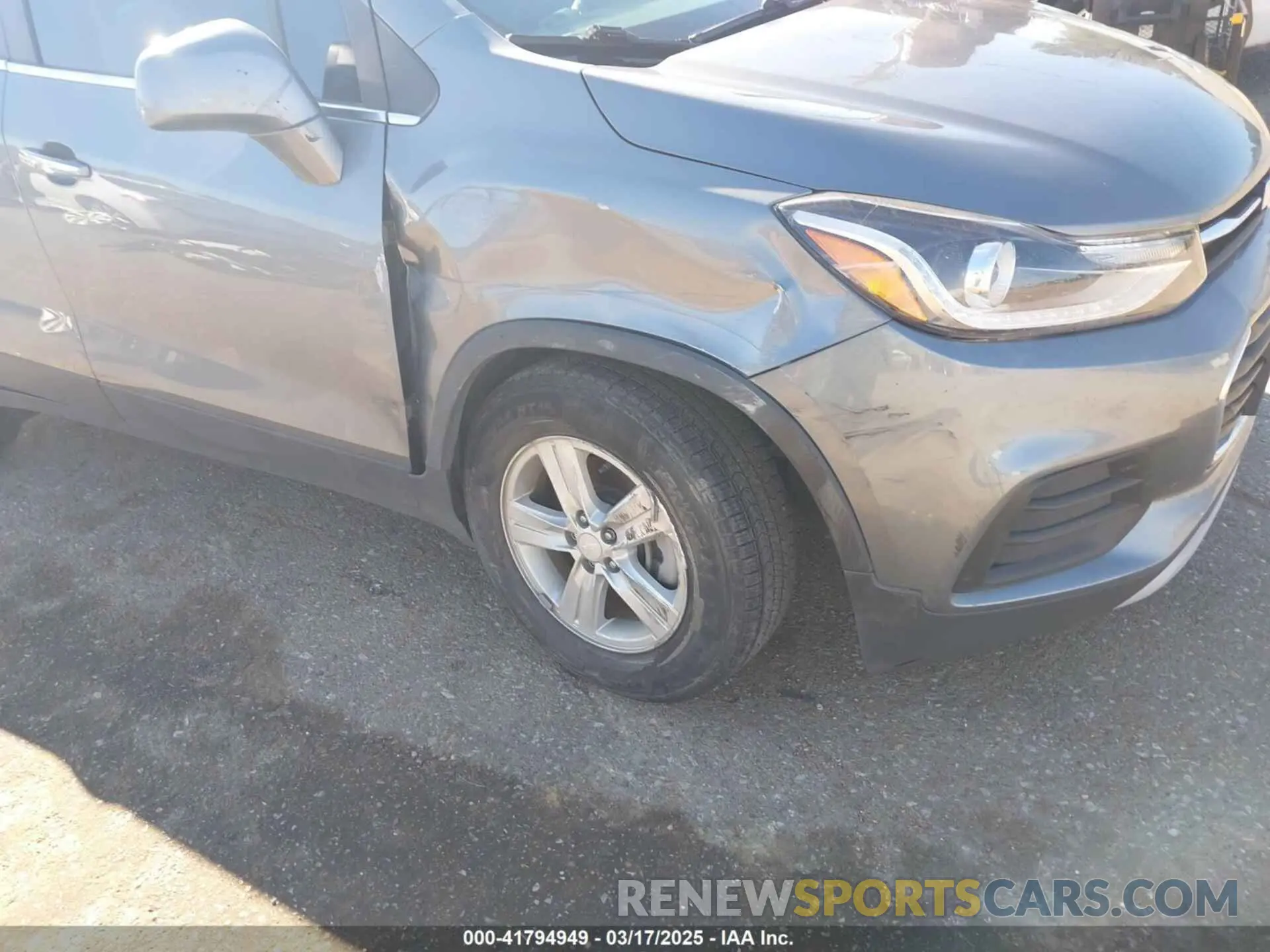 6 Photograph of a damaged car 3GNCJLSB7LL155086 CHEVROLET TRAX 2020