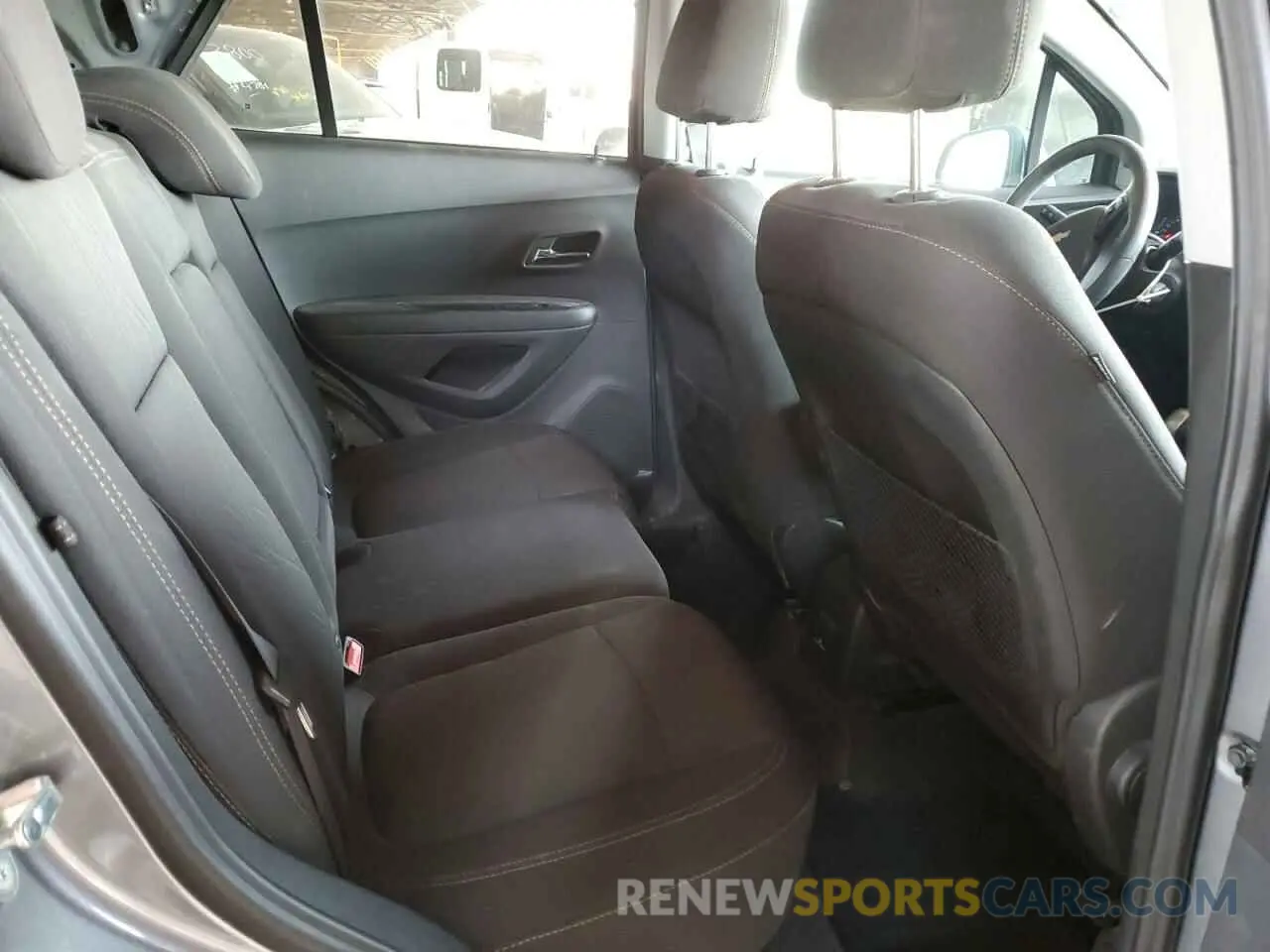 10 Photograph of a damaged car 3GNCJLSB7LL252711 CHEVROLET TRAX 2020