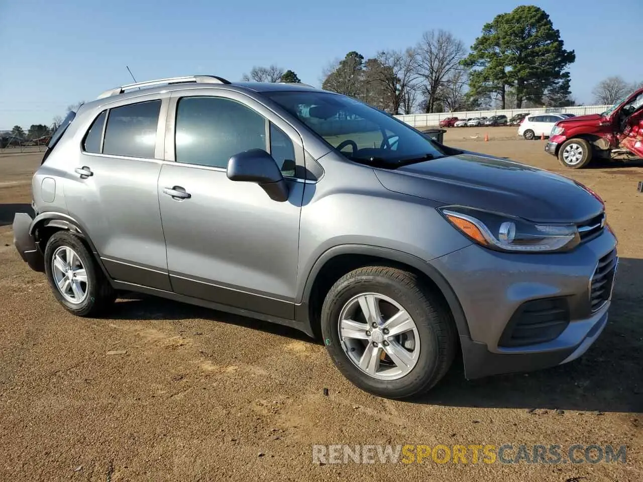 4 Photograph of a damaged car 3GNCJLSB8LL187108 CHEVROLET TRAX 2020