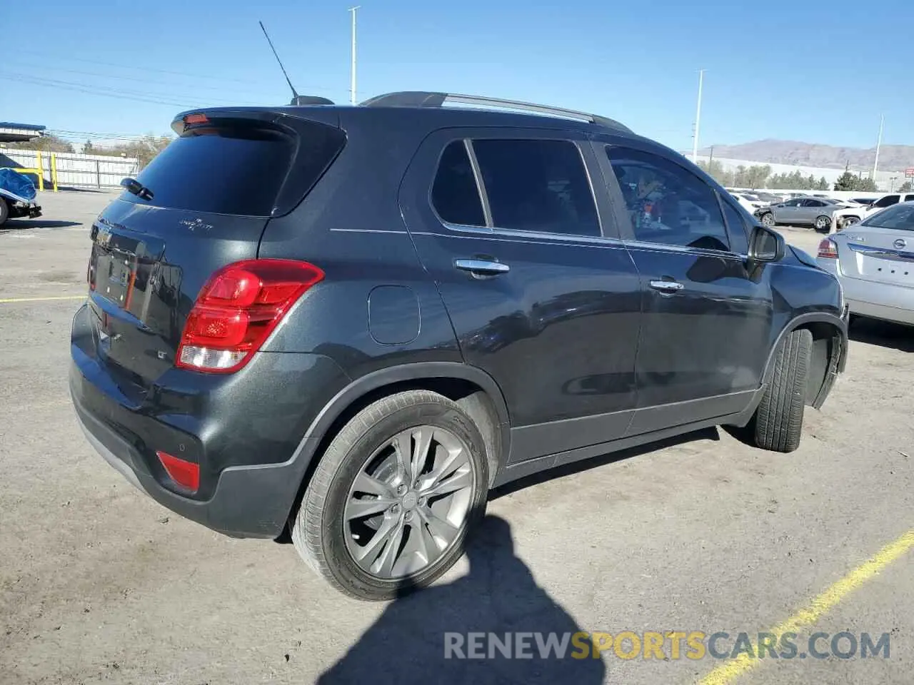 3 Фотография поврежденного автомобиля 3GNCJLSB8LL201654 CHEVROLET TRAX 2020