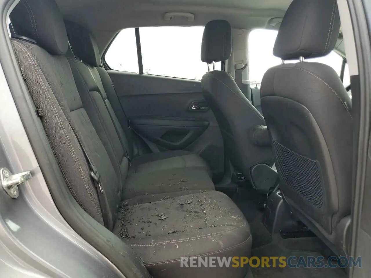 11 Photograph of a damaged car 3GNCJLSB8LL261658 CHEVROLET TRAX 2020