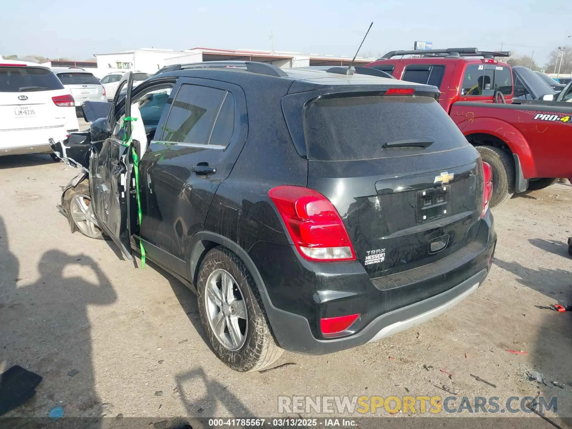 3 Фотография поврежденного автомобиля 3GNCJLSB9LL166462 CHEVROLET TRAX 2020