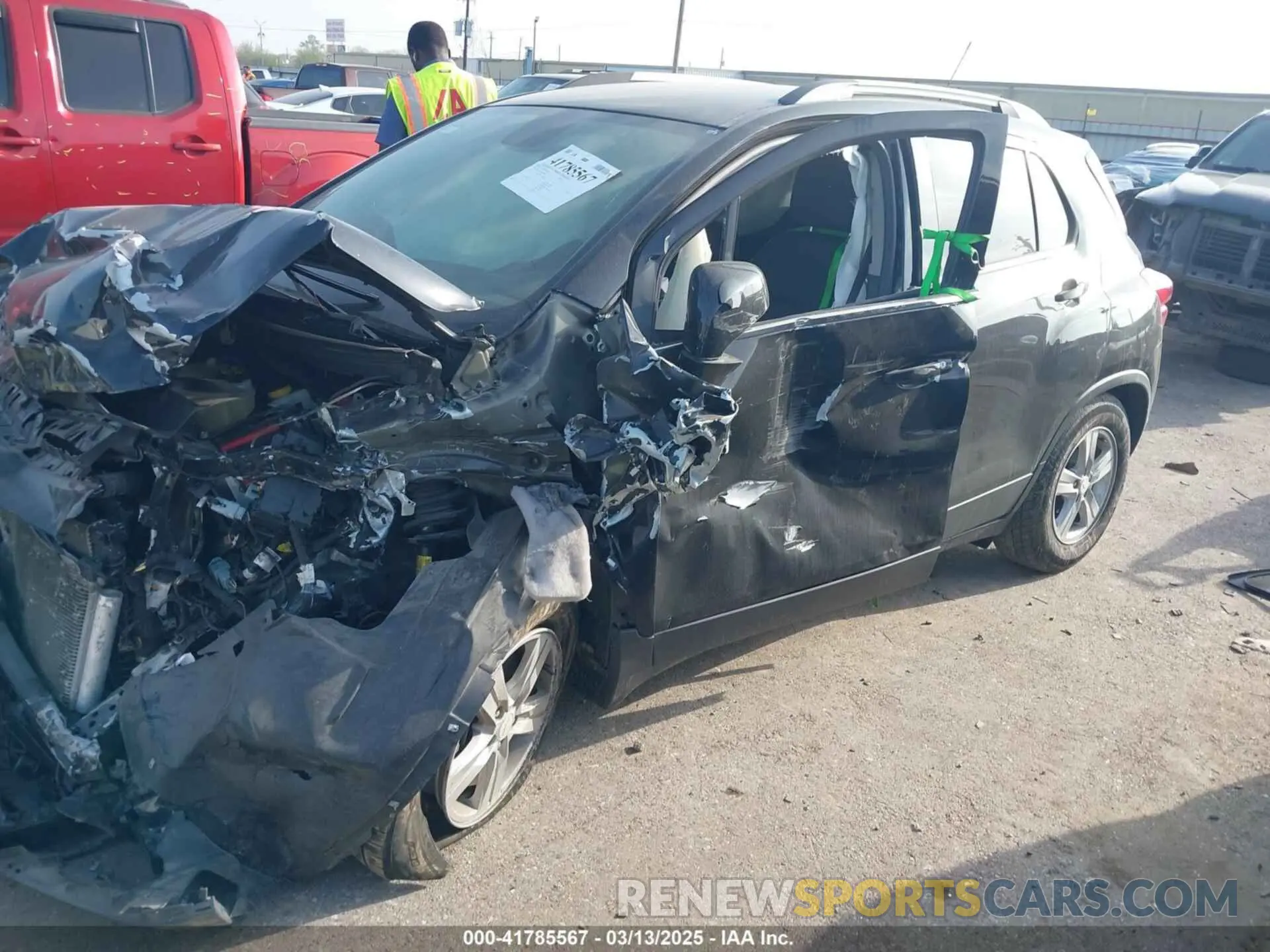 6 Фотография поврежденного автомобиля 3GNCJLSB9LL166462 CHEVROLET TRAX 2020