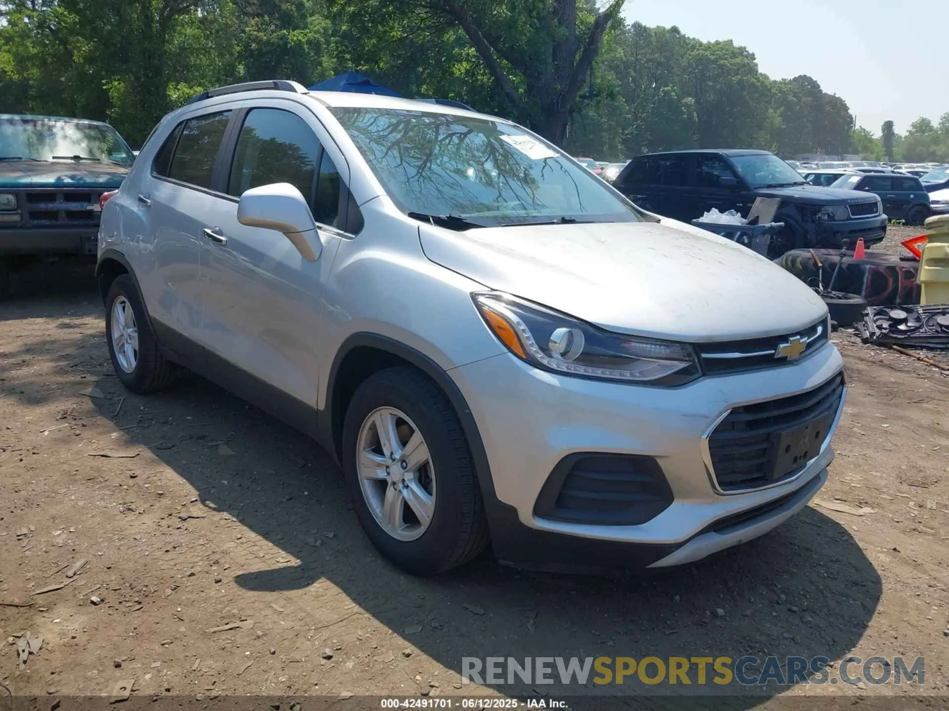 1 Photograph of a damaged car 3GNCJLSB9LL221430 CHEVROLET TRAX 2020
