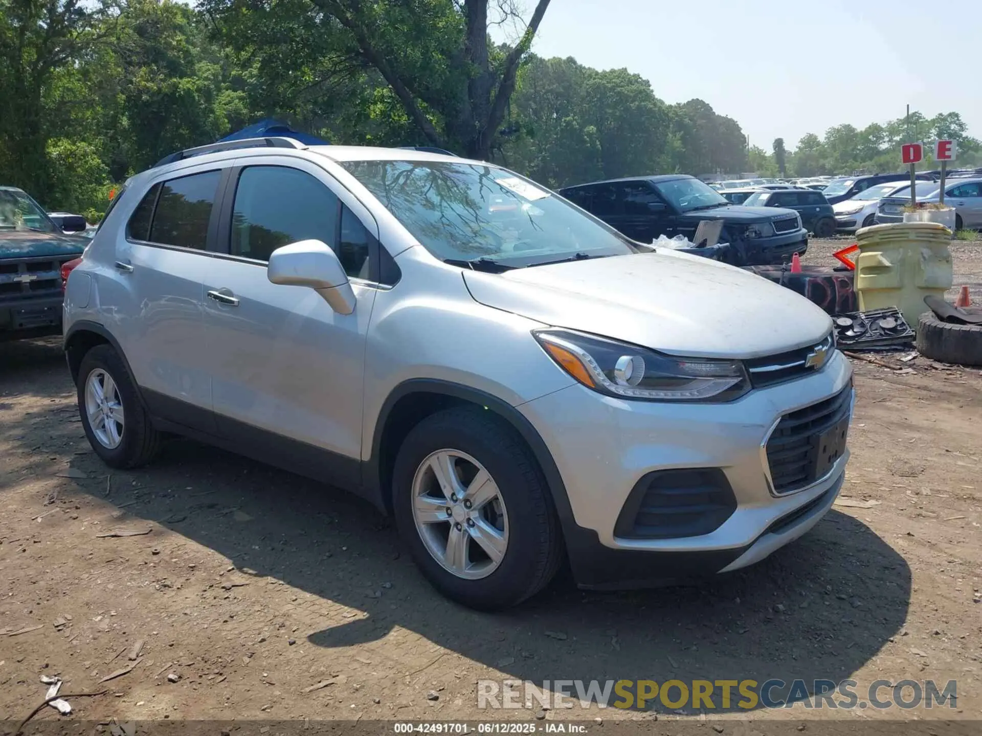 13 Photograph of a damaged car 3GNCJLSB9LL221430 CHEVROLET TRAX 2020