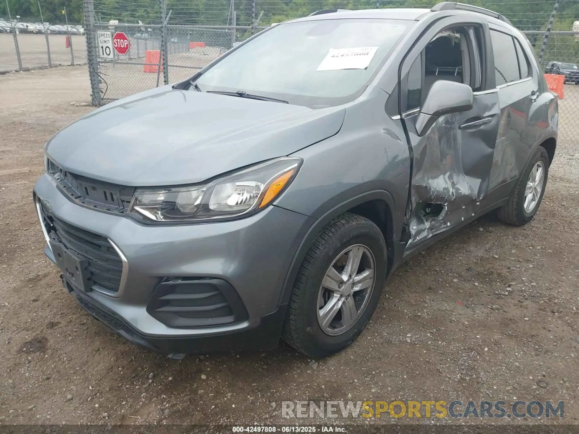 6 Photograph of a damaged car 3GNCJLSB9LL302685 CHEVROLET TRAX 2020