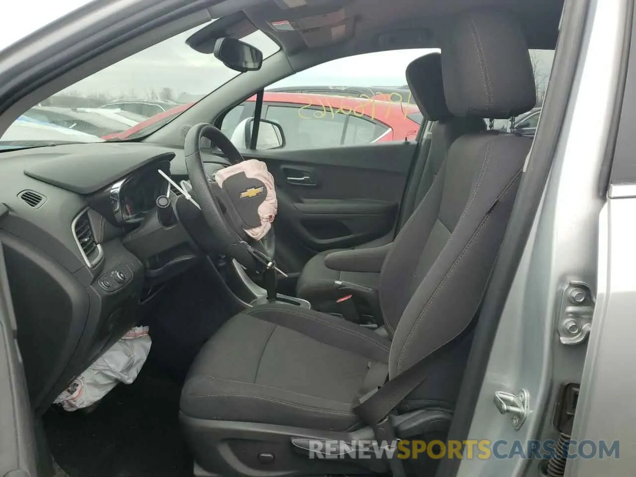 7 Фотография поврежденного автомобиля 3GNCJLSB9LL328526 CHEVROLET TRAX 2020