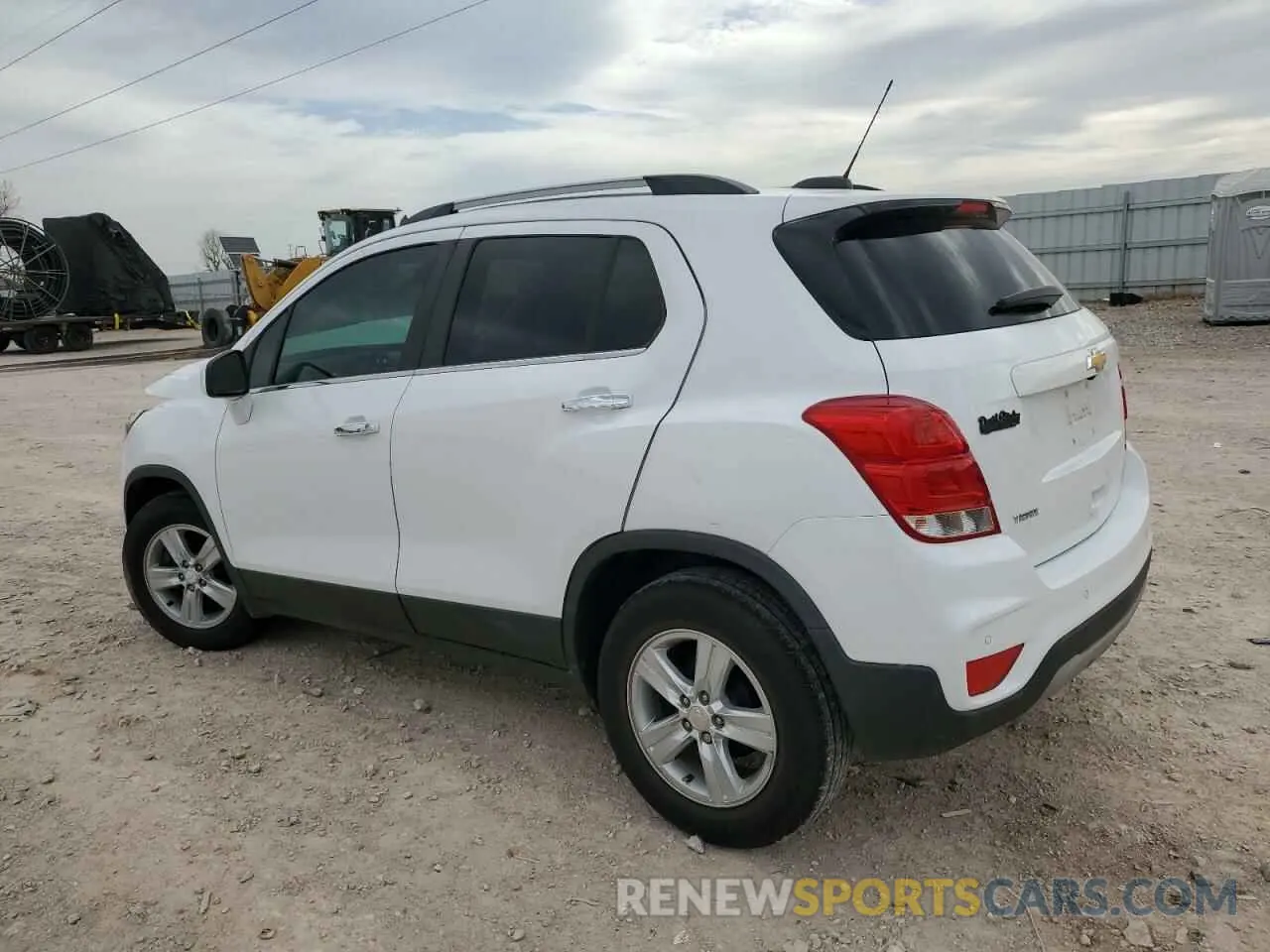 2 Photograph of a damaged car 3GNCJLSBXLL282351 CHEVROLET TRAX 2020