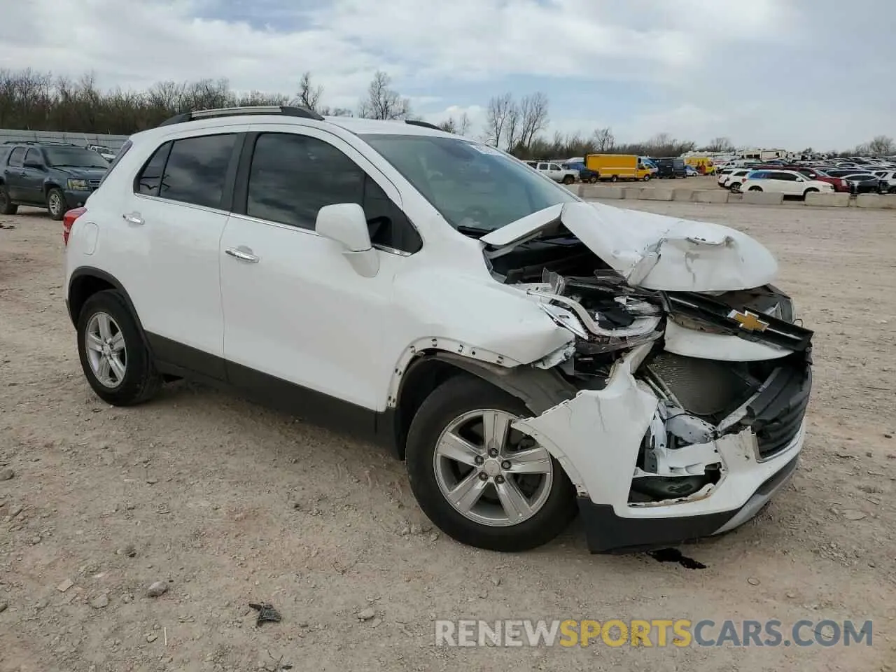 4 Photograph of a damaged car 3GNCJLSBXLL282351 CHEVROLET TRAX 2020