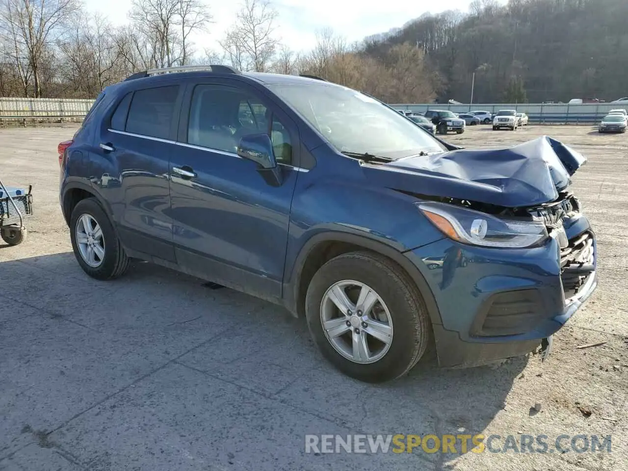 4 Photograph of a damaged car 3GNCJLSBXLL286755 CHEVROLET TRAX 2020