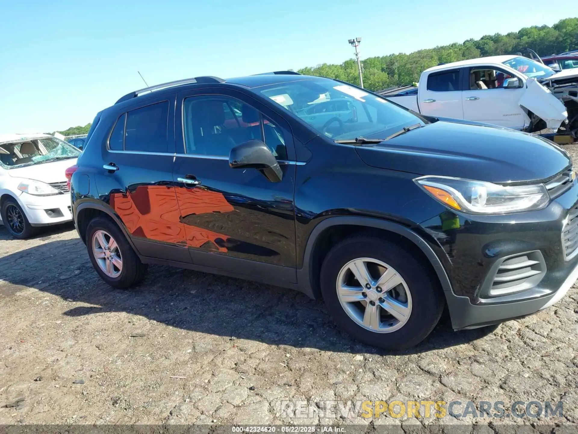 13 Photograph of a damaged car 3GNCJLSBXLL342340 CHEVROLET TRAX 2020