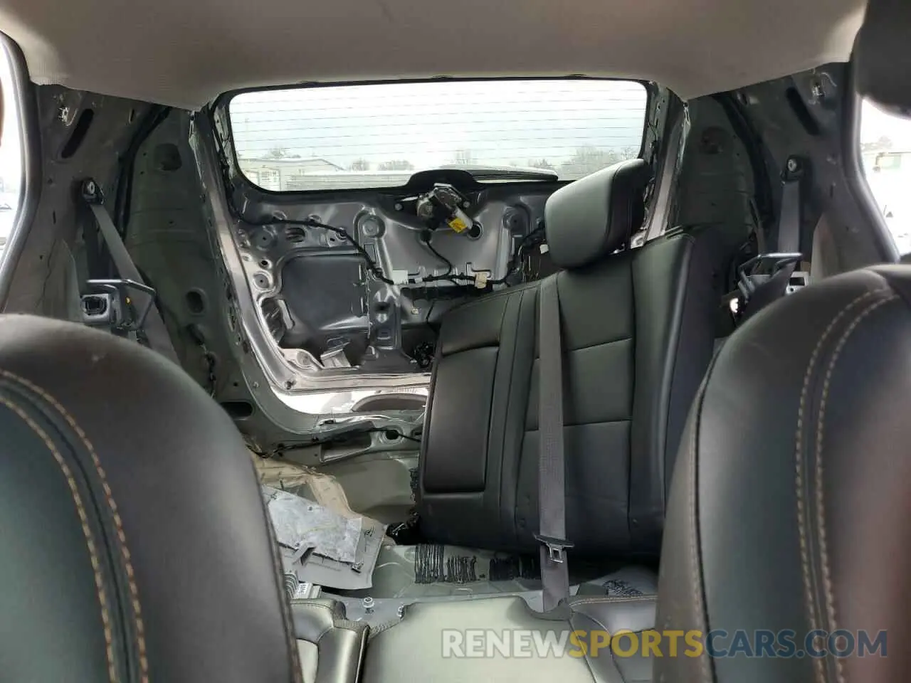 10 Фотография поврежденного автомобиля 3GNCJMSB3LL335977 CHEVROLET TRAX 2020
