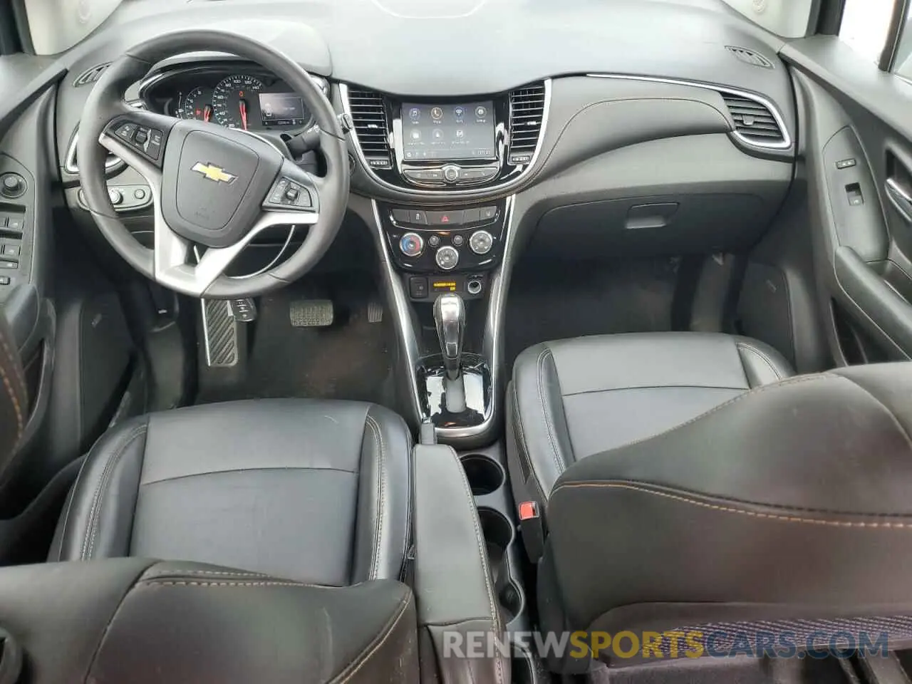 8 Фотография поврежденного автомобиля 3GNCJMSB3LL335977 CHEVROLET TRAX 2020