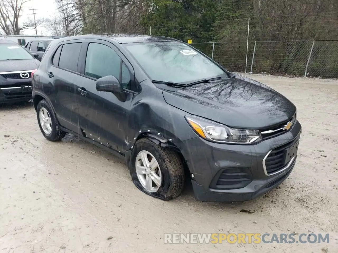 4 Photograph of a damaged car 3GNCJNSB1LL121057 CHEVROLET TRAX 2020