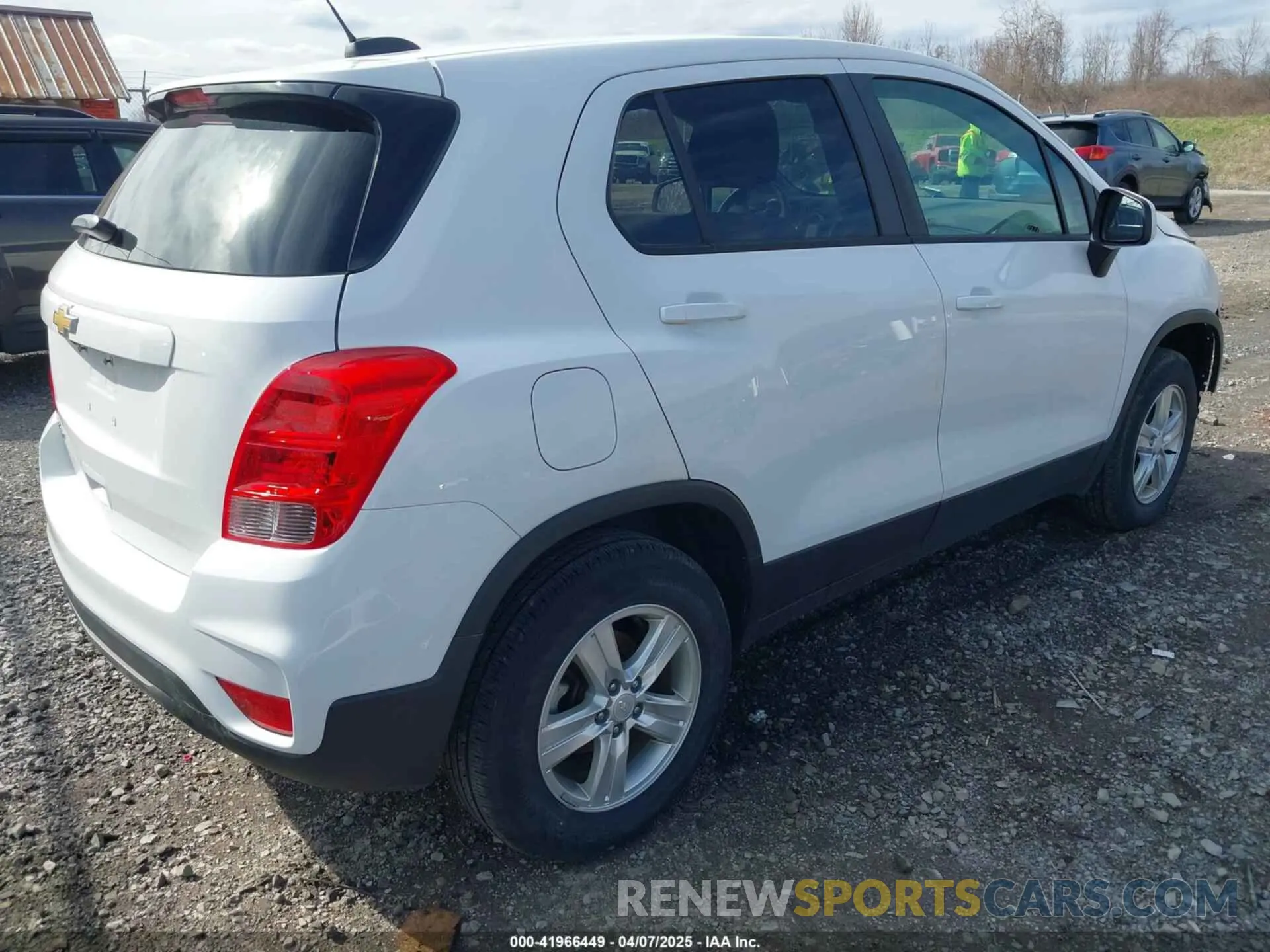 4 Фотография поврежденного автомобиля 3GNCJNSB2LL156965 CHEVROLET TRAX 2020