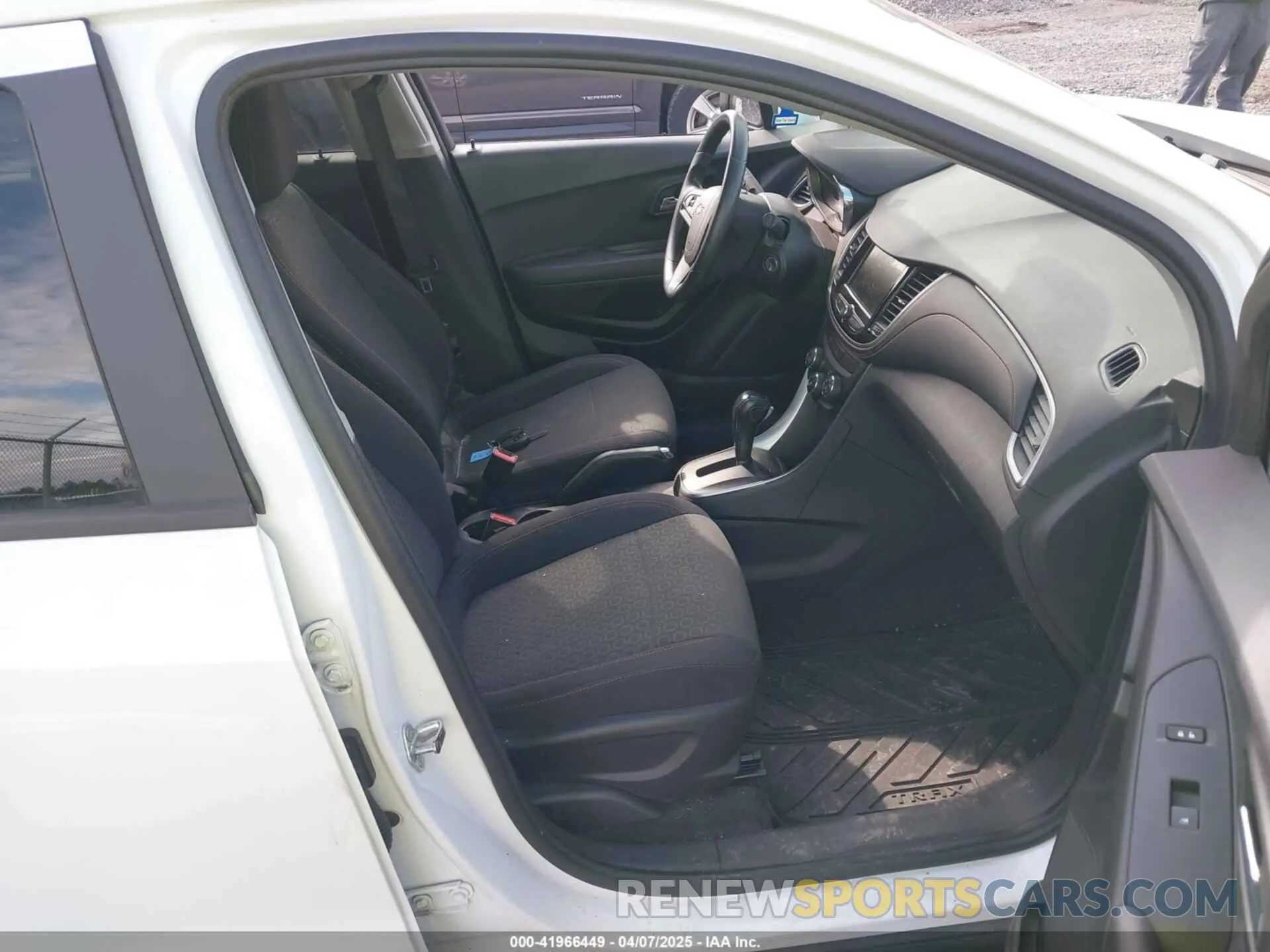 5 Фотография поврежденного автомобиля 3GNCJNSB2LL156965 CHEVROLET TRAX 2020