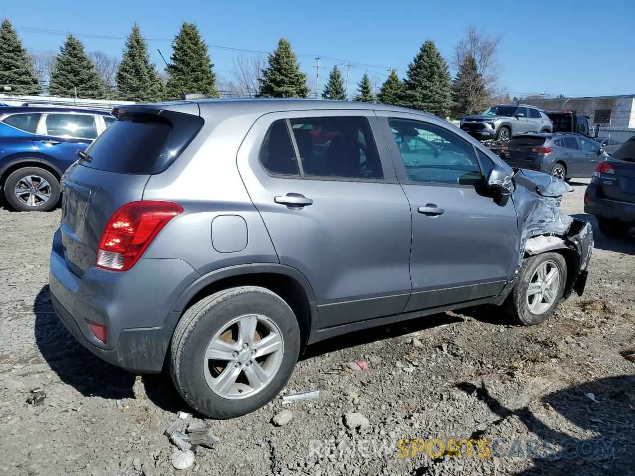 3 Photograph of a damaged car 3GNCJNSB2LL268956 CHEVROLET TRAX 2020