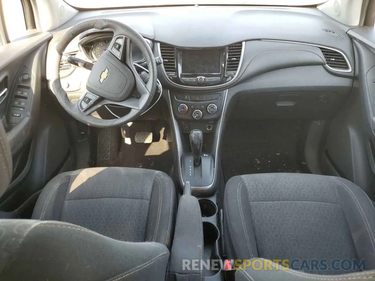 8 Фотография поврежденного автомобиля 3GNCJNSB3LL168980 CHEVROLET TRAX 2020