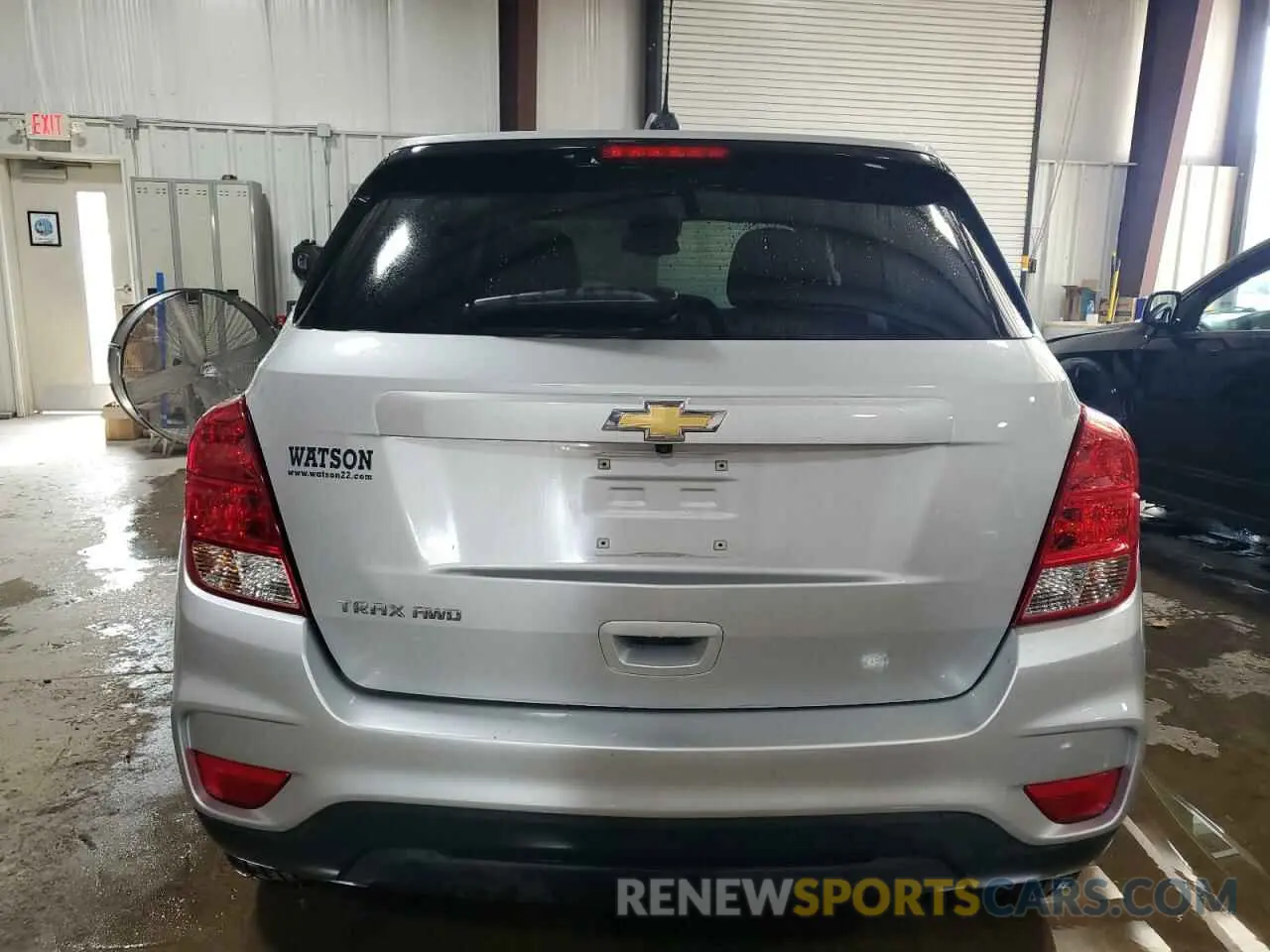 6 Photograph of a damaged car 3GNCJNSB6LL136282 CHEVROLET TRAX 2020
