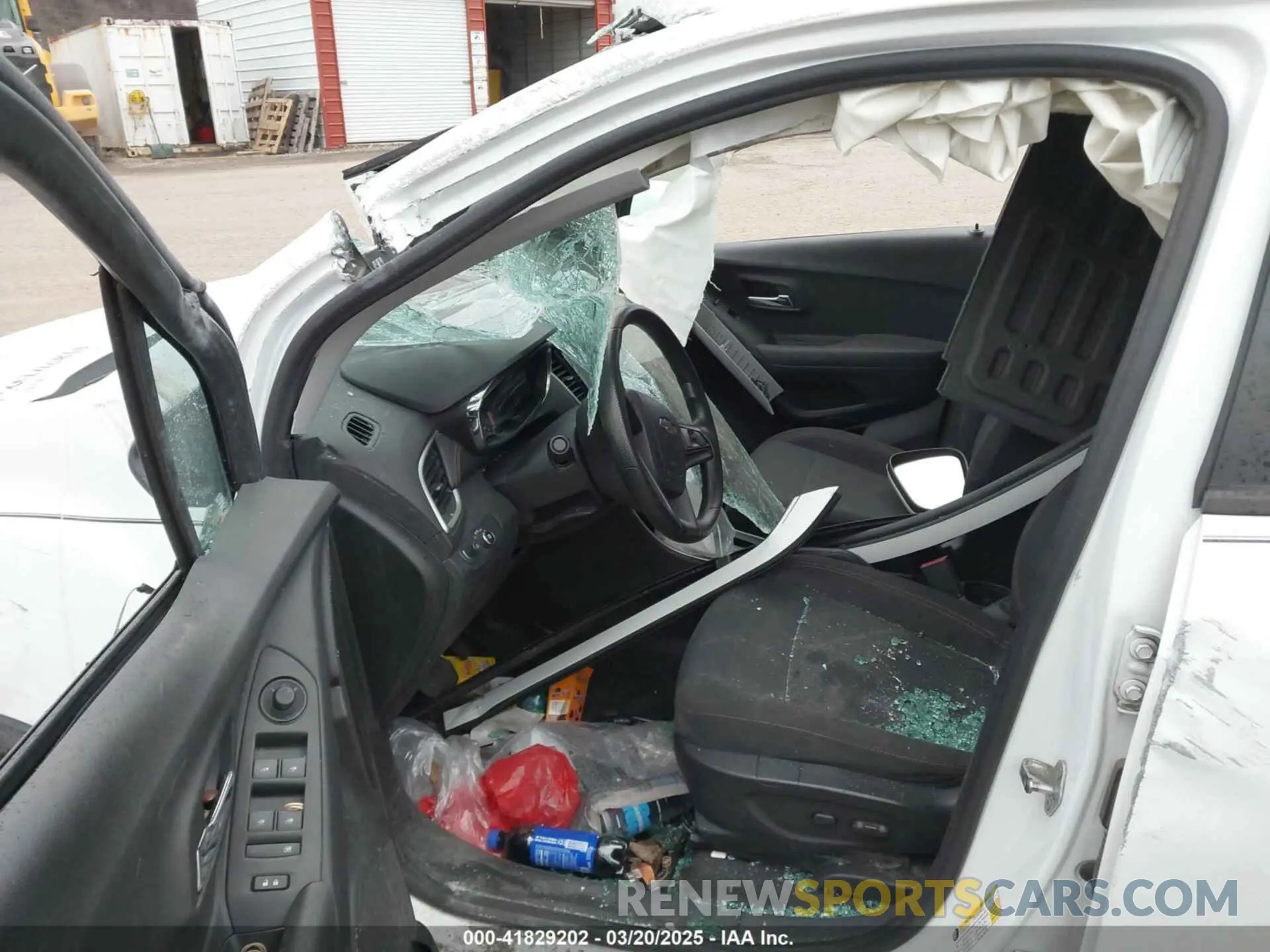 5 Photograph of a damaged car 3GNCJNSB7LL119507 CHEVROLET TRAX 2020
