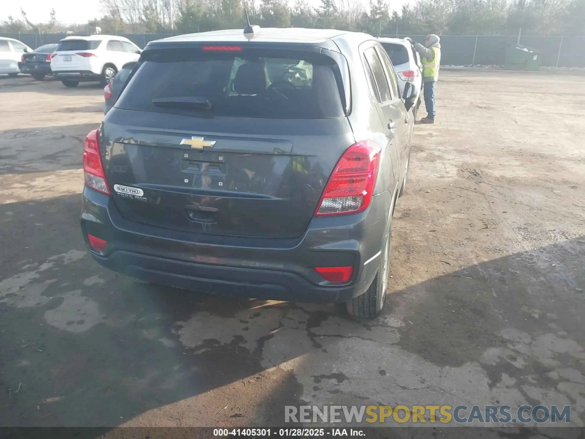 4 Photograph of a damaged car 3GNCJNSB7LL128580 CHEVROLET TRAX 2020