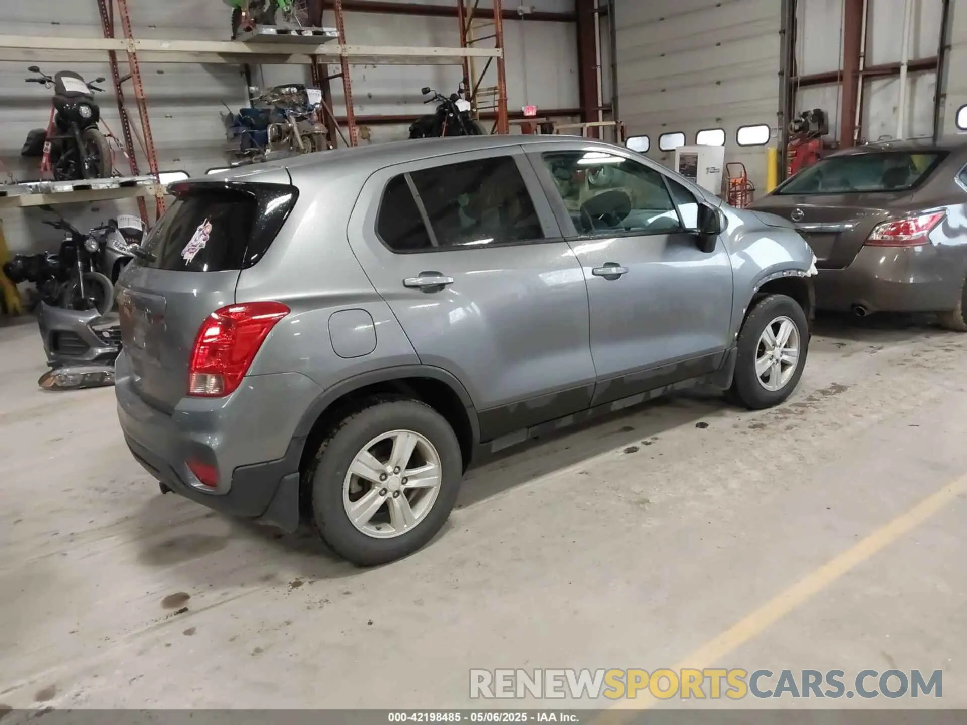 4 Photograph of a damaged car 3GNCJNSB8LL183510 CHEVROLET TRAX 2020