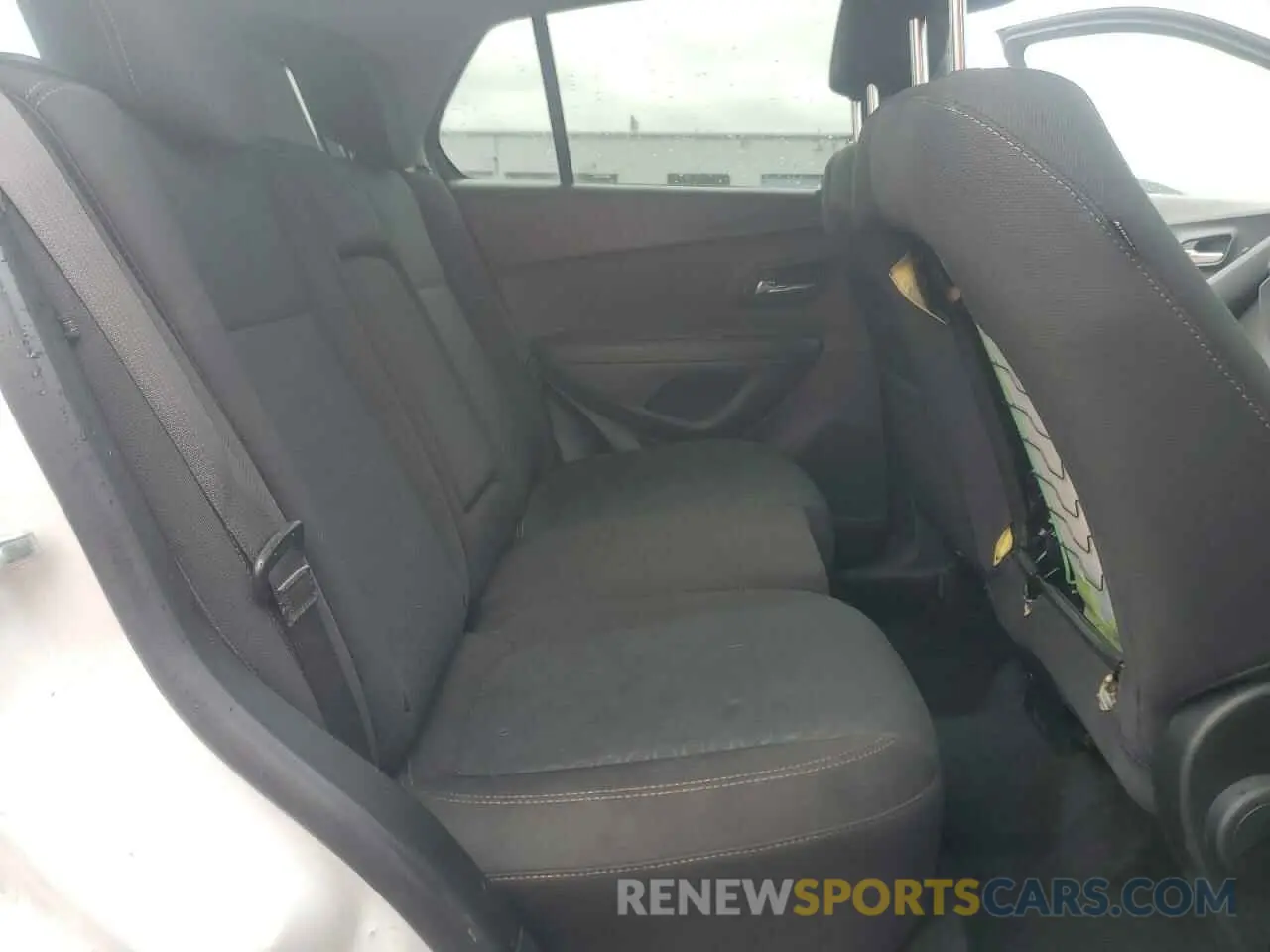 11 Photograph of a damaged car 3GNCJNSB9LL131819 CHEVROLET TRAX 2020