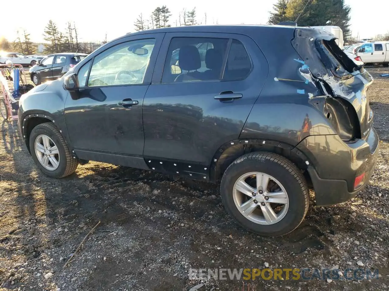 2 Photograph of a damaged car 3GNCJNSBXLL156065 CHEVROLET TRAX 2020