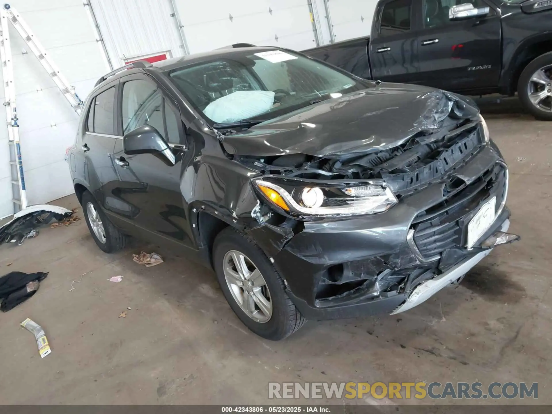 1 Photograph of a damaged car 3GNCJPSB0LL209030 CHEVROLET TRAX 2020