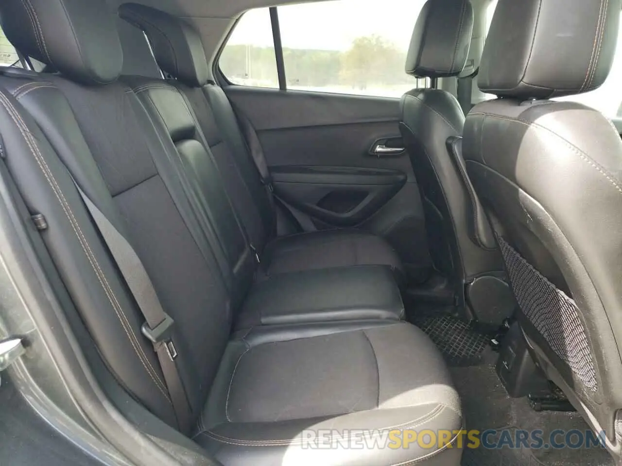11 Фотография поврежденного автомобиля 3GNCJPSB1LL142227 CHEVROLET TRAX 2020