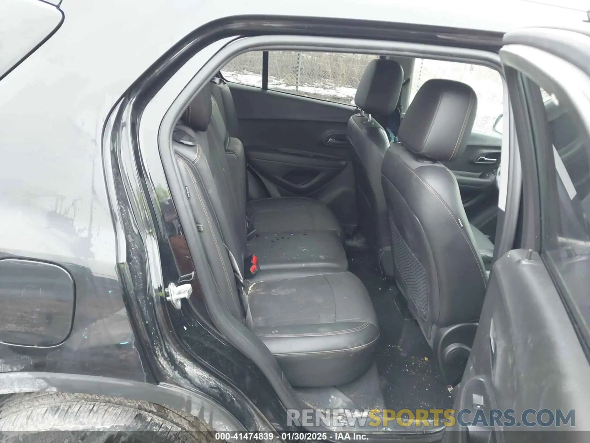 8 Фотография поврежденного автомобиля 3GNCJPSB3LL334300 CHEVROLET TRAX 2020