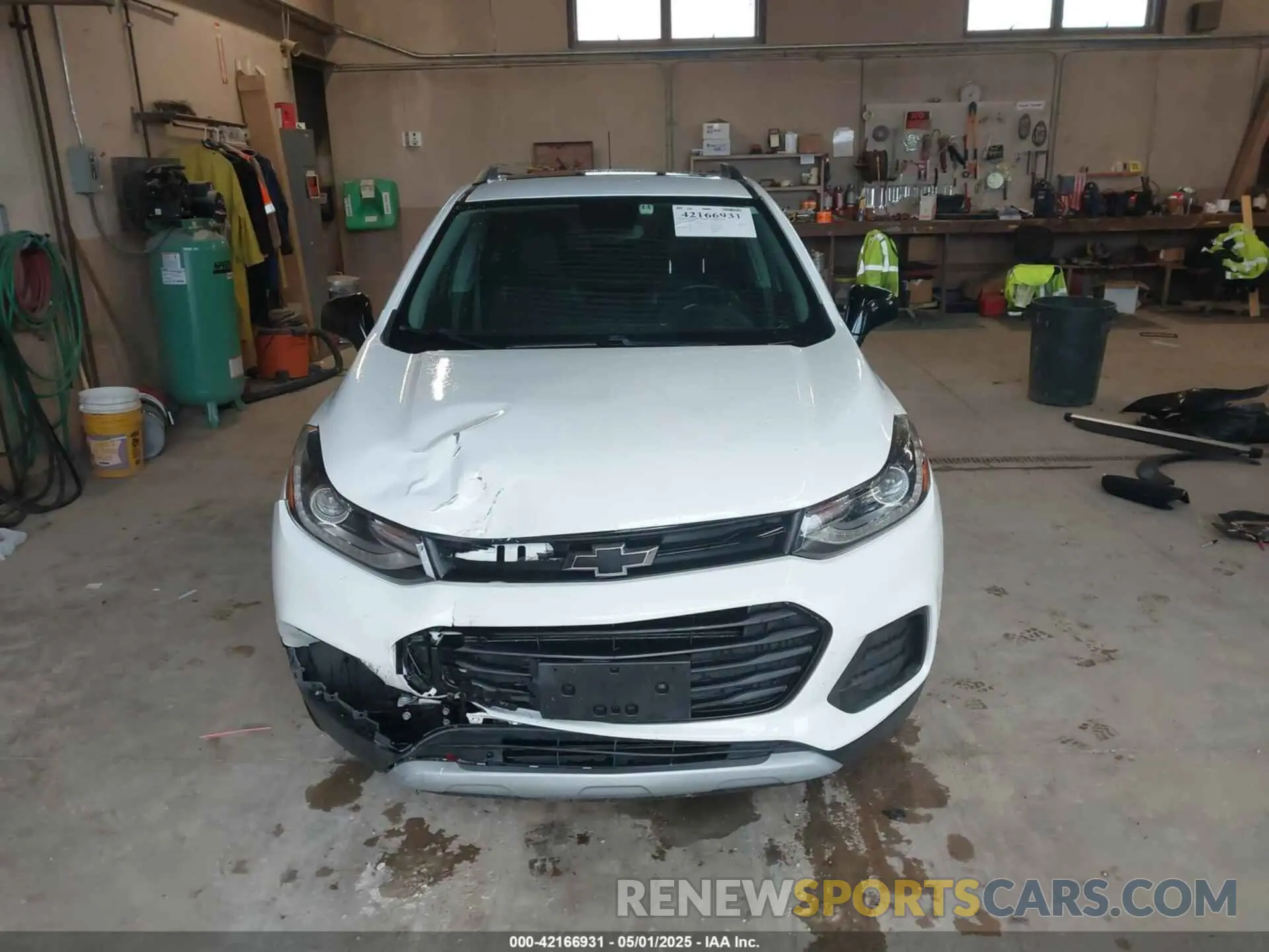 12 Photograph of a damaged car 3GNCJPSB6LL221389 CHEVROLET TRAX 2020
