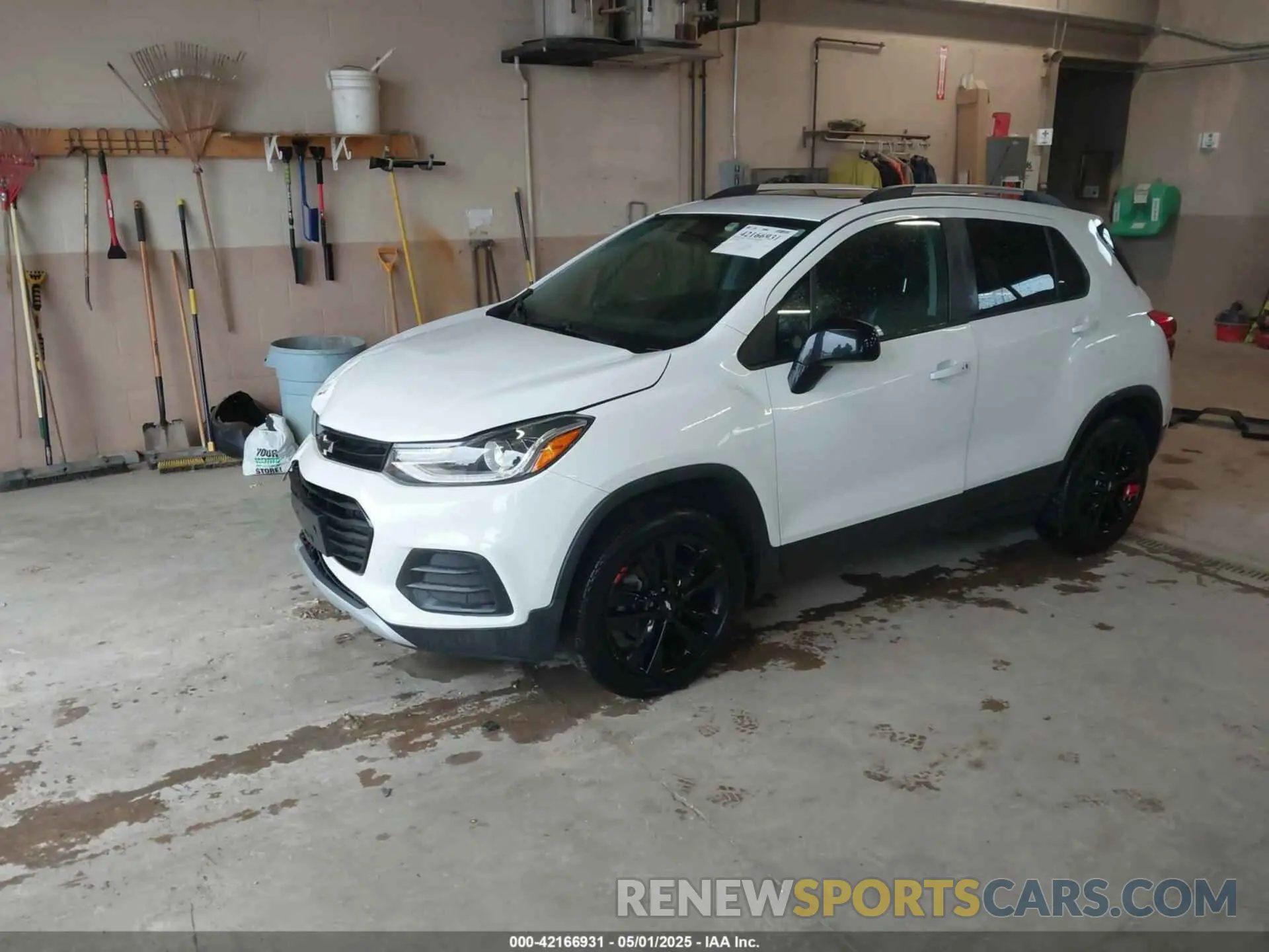 2 Photograph of a damaged car 3GNCJPSB6LL221389 CHEVROLET TRAX 2020