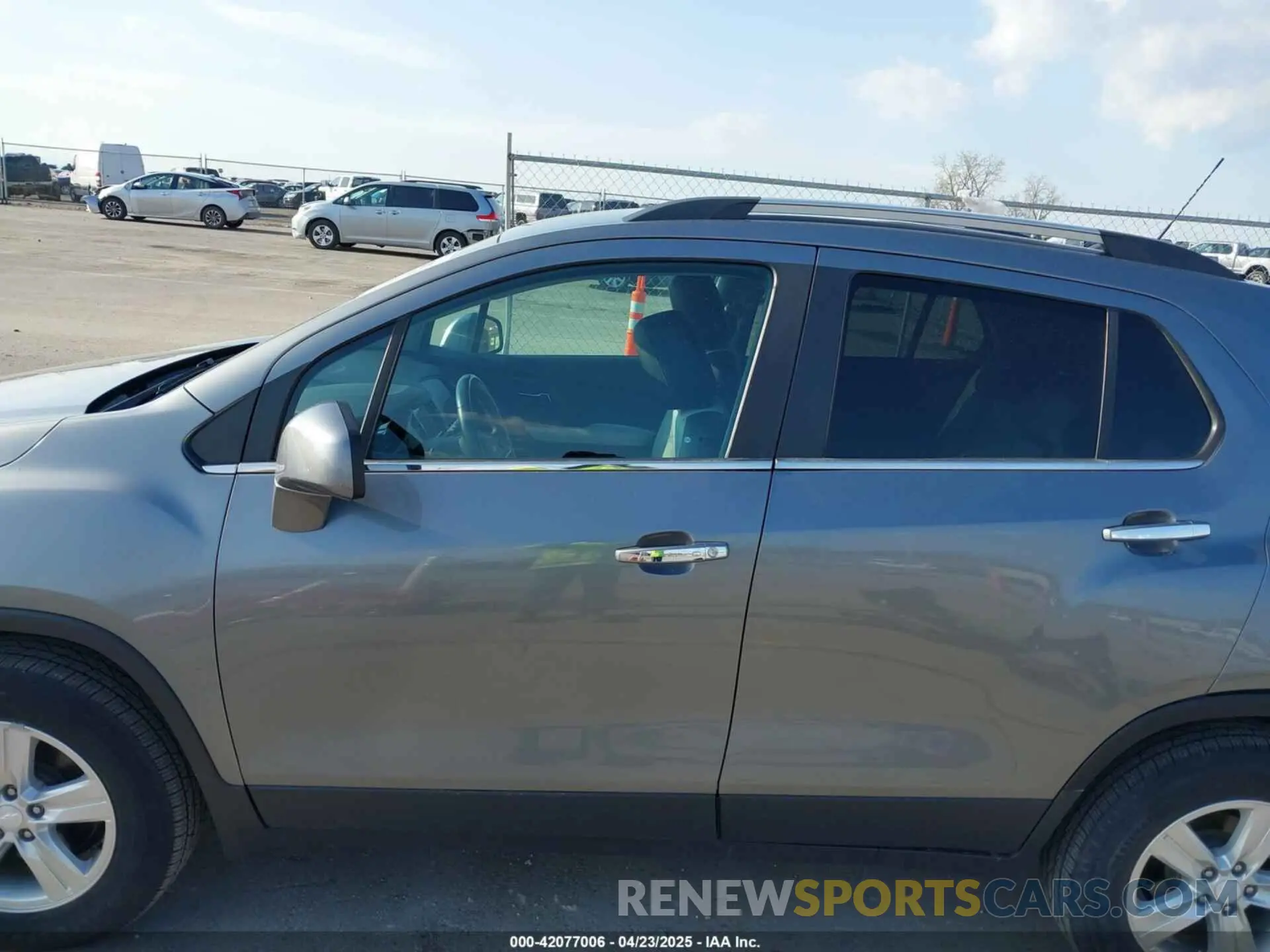 15 Photograph of a damaged car 3GNCJPSB7LL150297 CHEVROLET TRAX 2020