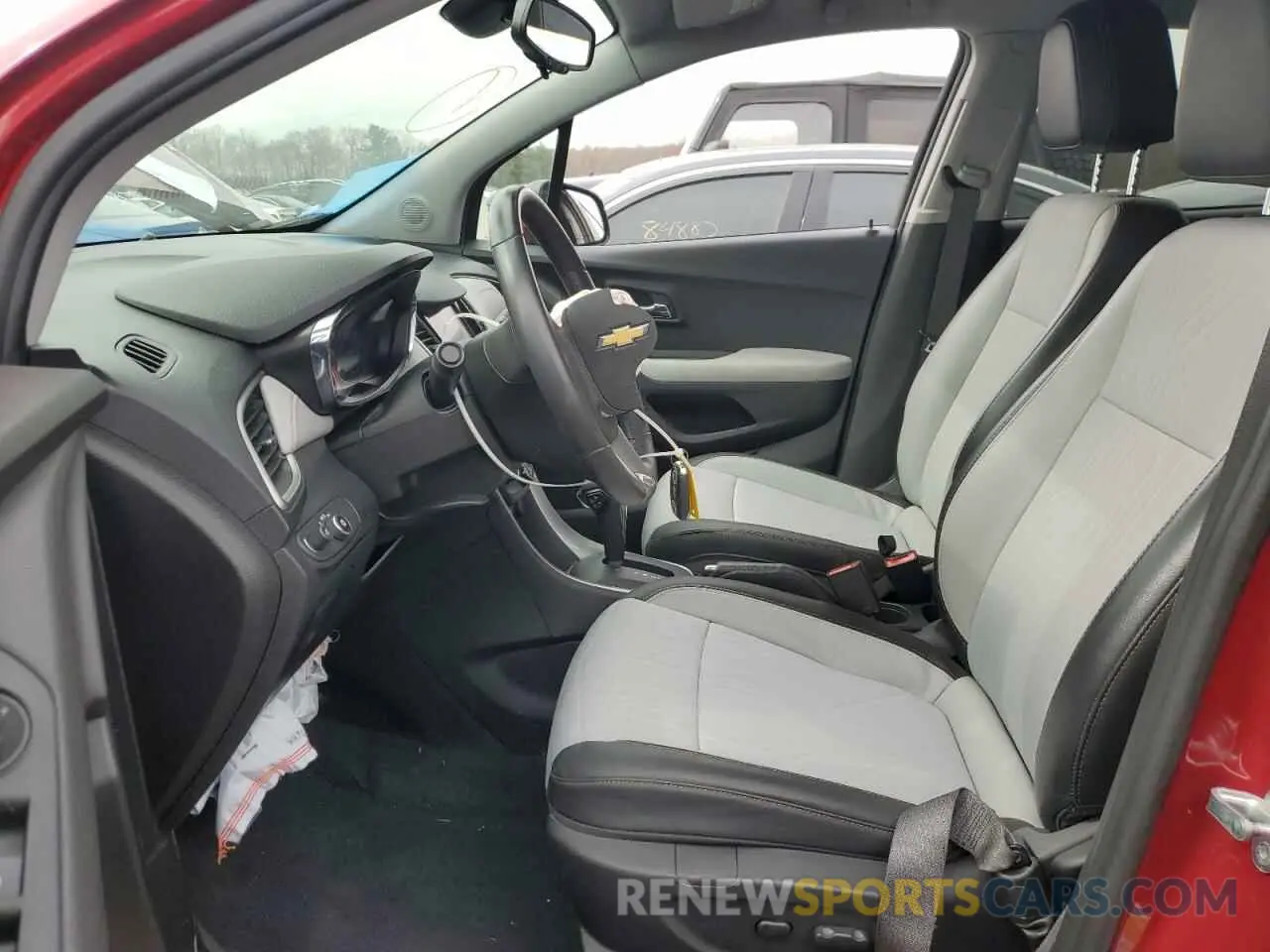 7 Photograph of a damaged car 3GNCJPSB7LL254174 CHEVROLET TRAX 2020