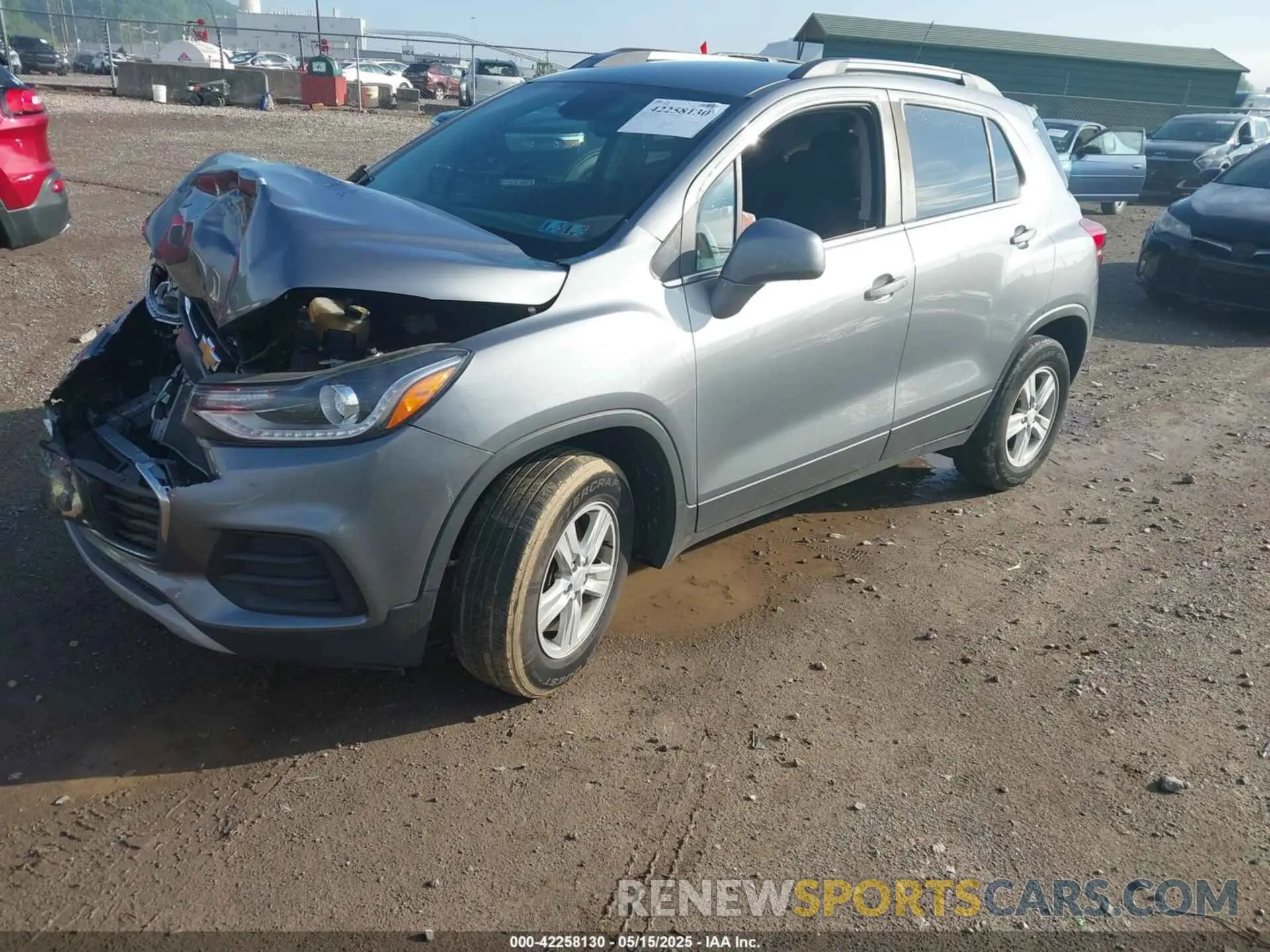 2 Photograph of a damaged car 3GNCJPSB7LL323025 CHEVROLET TRAX 2020