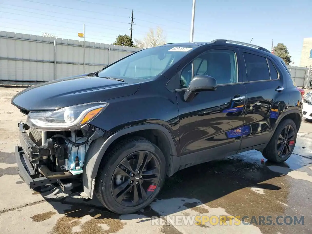 1 Photograph of a damaged car 3GNCJPSB8LL142418 CHEVROLET TRAX 2020