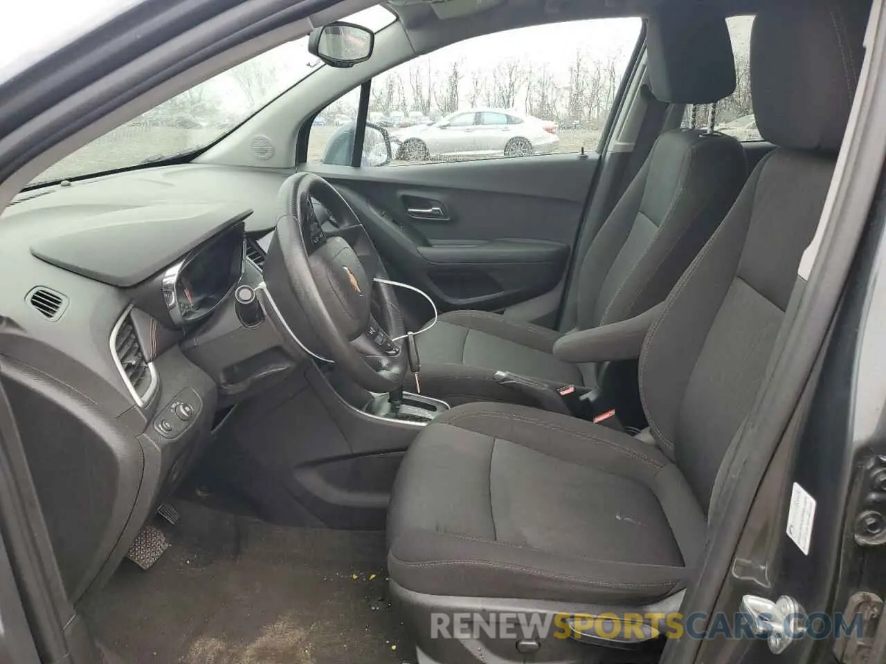7 Photograph of a damaged car 3GNCJPSBXLL182158 CHEVROLET TRAX 2020