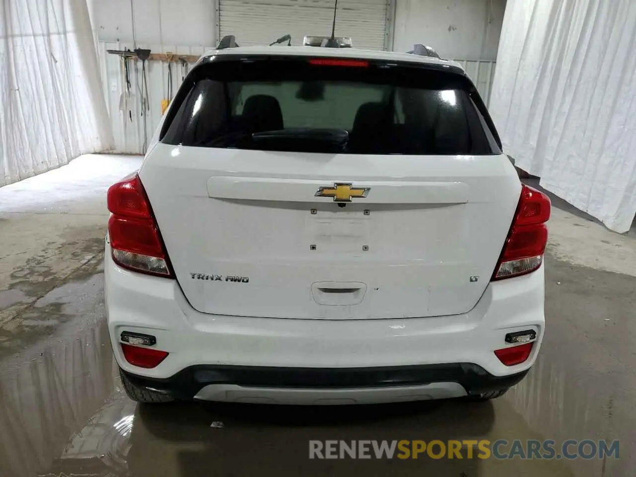 6 Photograph of a damaged car 3GNCJPSBXLL265332 CHEVROLET TRAX 2020