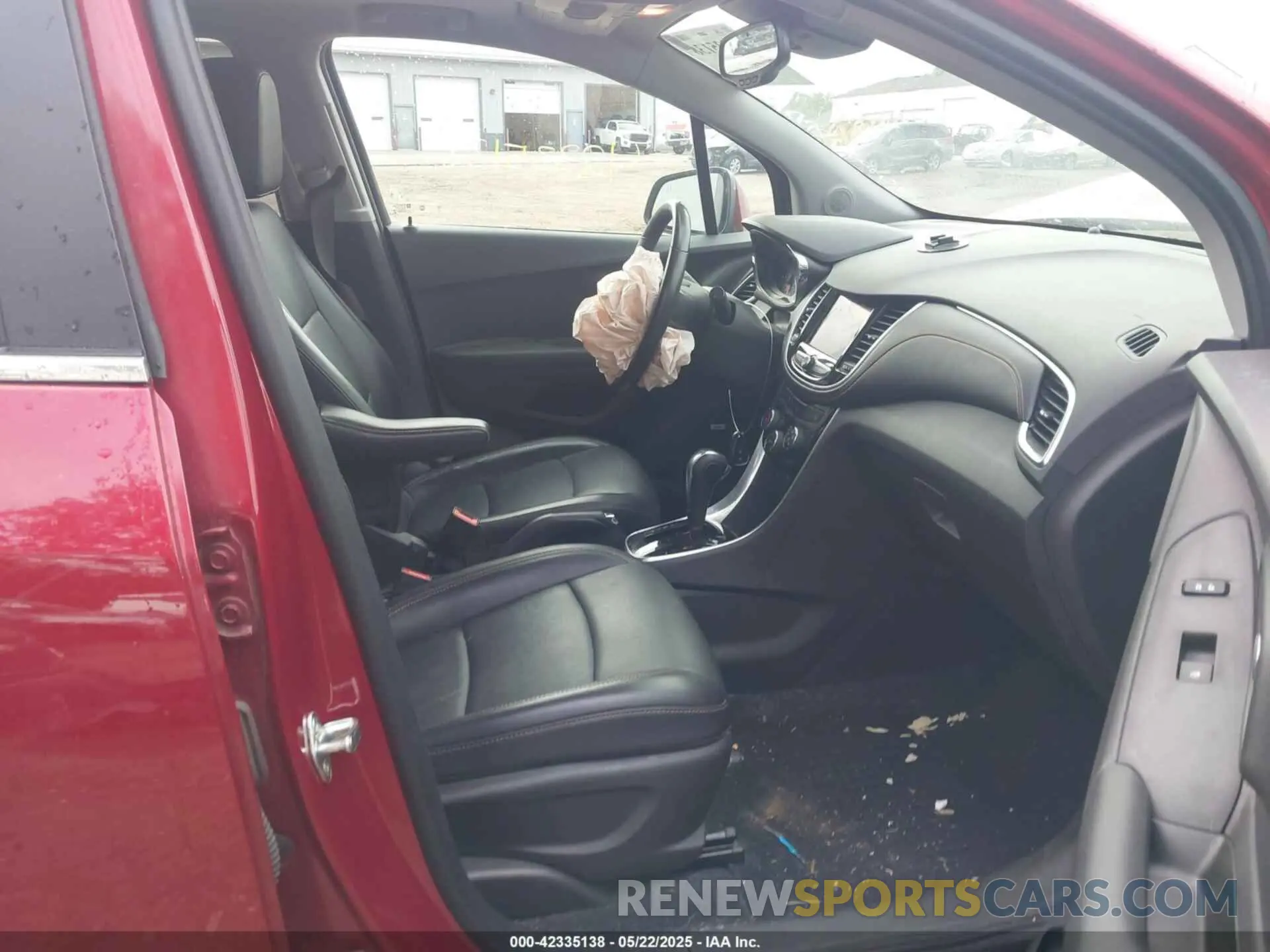 5 Фотография поврежденного автомобиля 3GNCJRSB4LL237702 CHEVROLET TRAX 2020