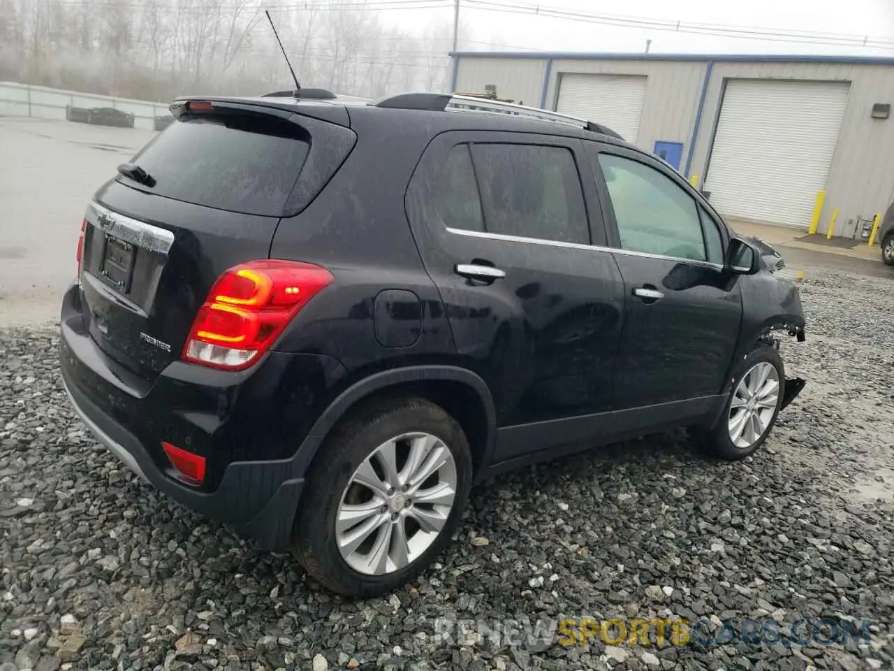 3 Photograph of a damaged car 3GNCJRSBXLL174279 CHEVROLET TRAX 2020