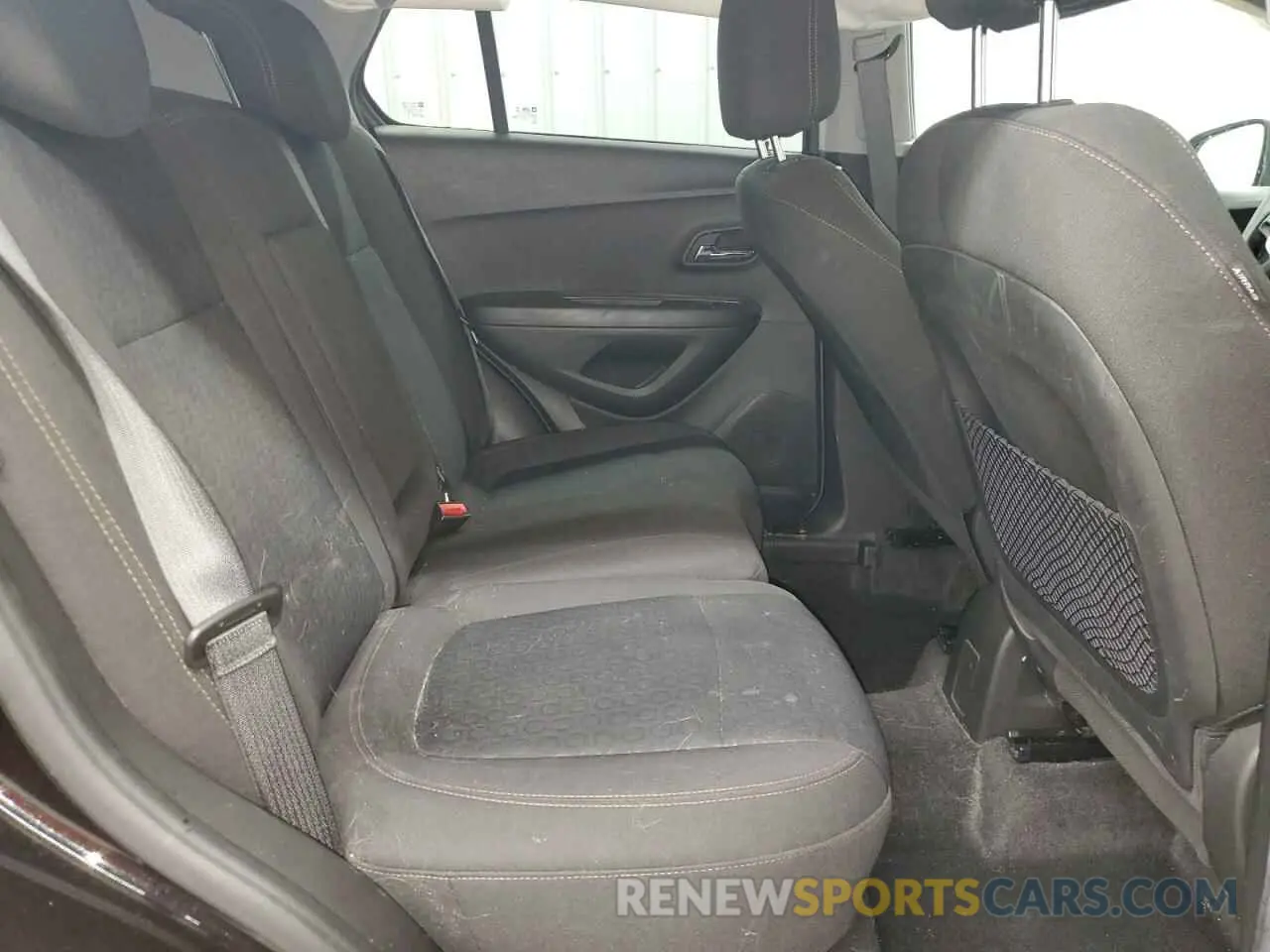 11 Фотография поврежденного автомобиля KL7CJKSB0LB050987 CHEVROLET TRAX 2020