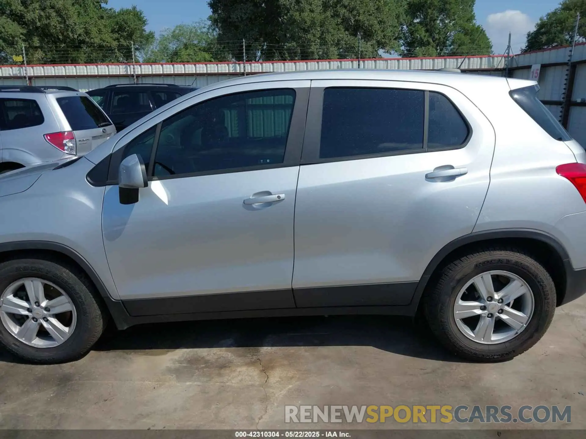 14 Фотография поврежденного автомобиля KL7CJKSB1LB039707 CHEVROLET TRAX 2020