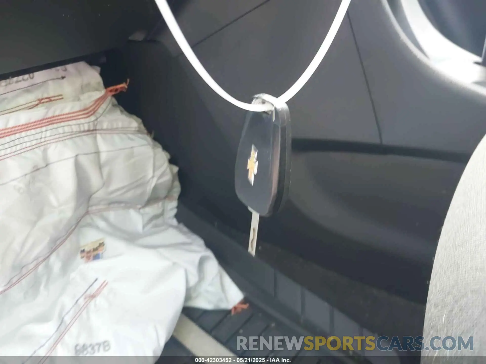 11 Photograph of a damaged car KL7CJKSB1LB056829 CHEVROLET TRAX 2020