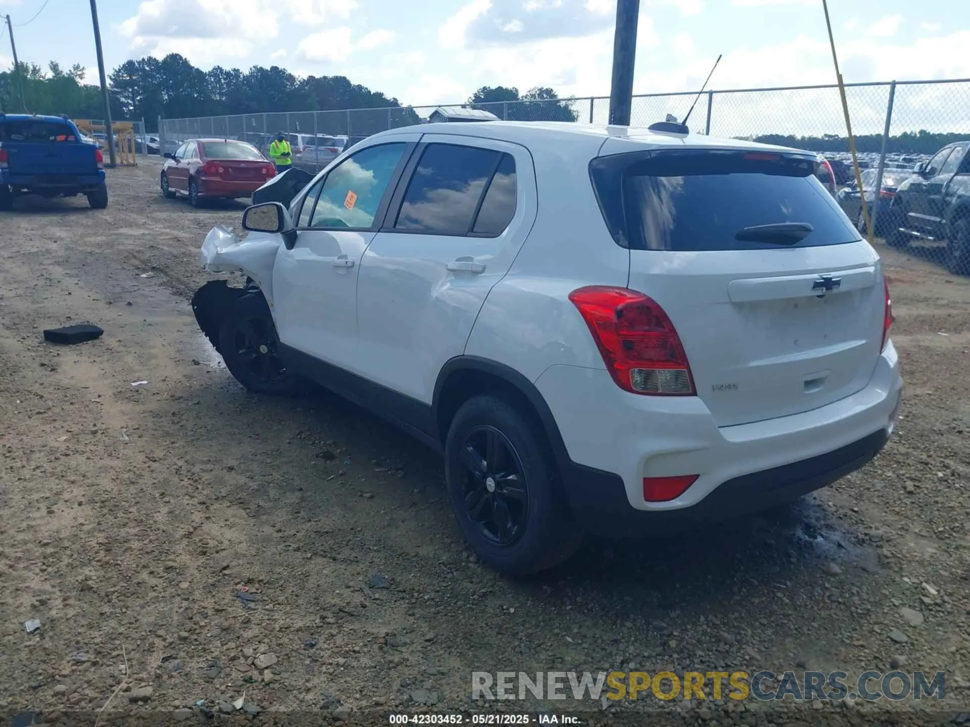 3 Photograph of a damaged car KL7CJKSB1LB056829 CHEVROLET TRAX 2020