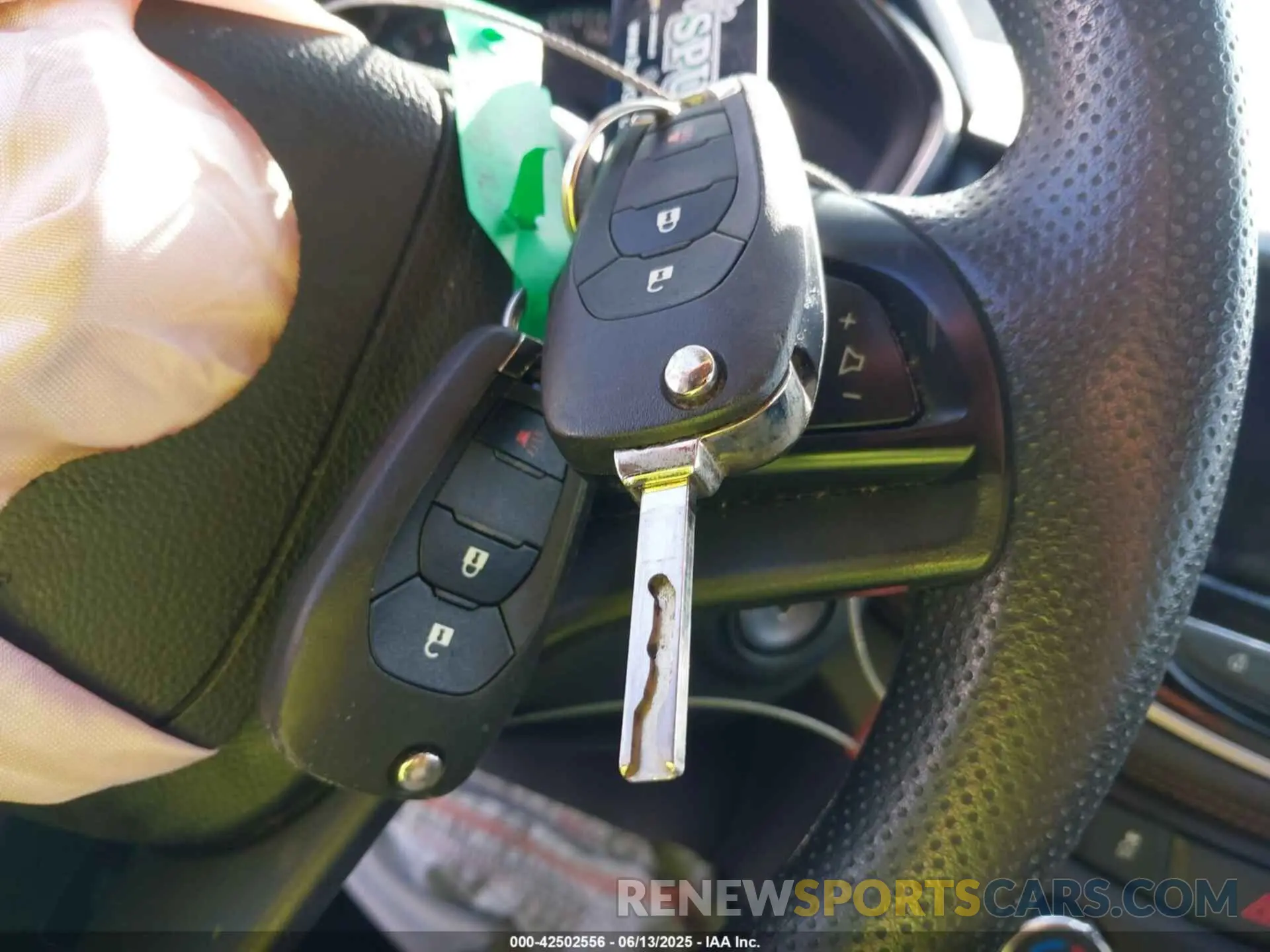 11 Photograph of a damaged car KL7CJKSB1LB059083 CHEVROLET TRAX 2020